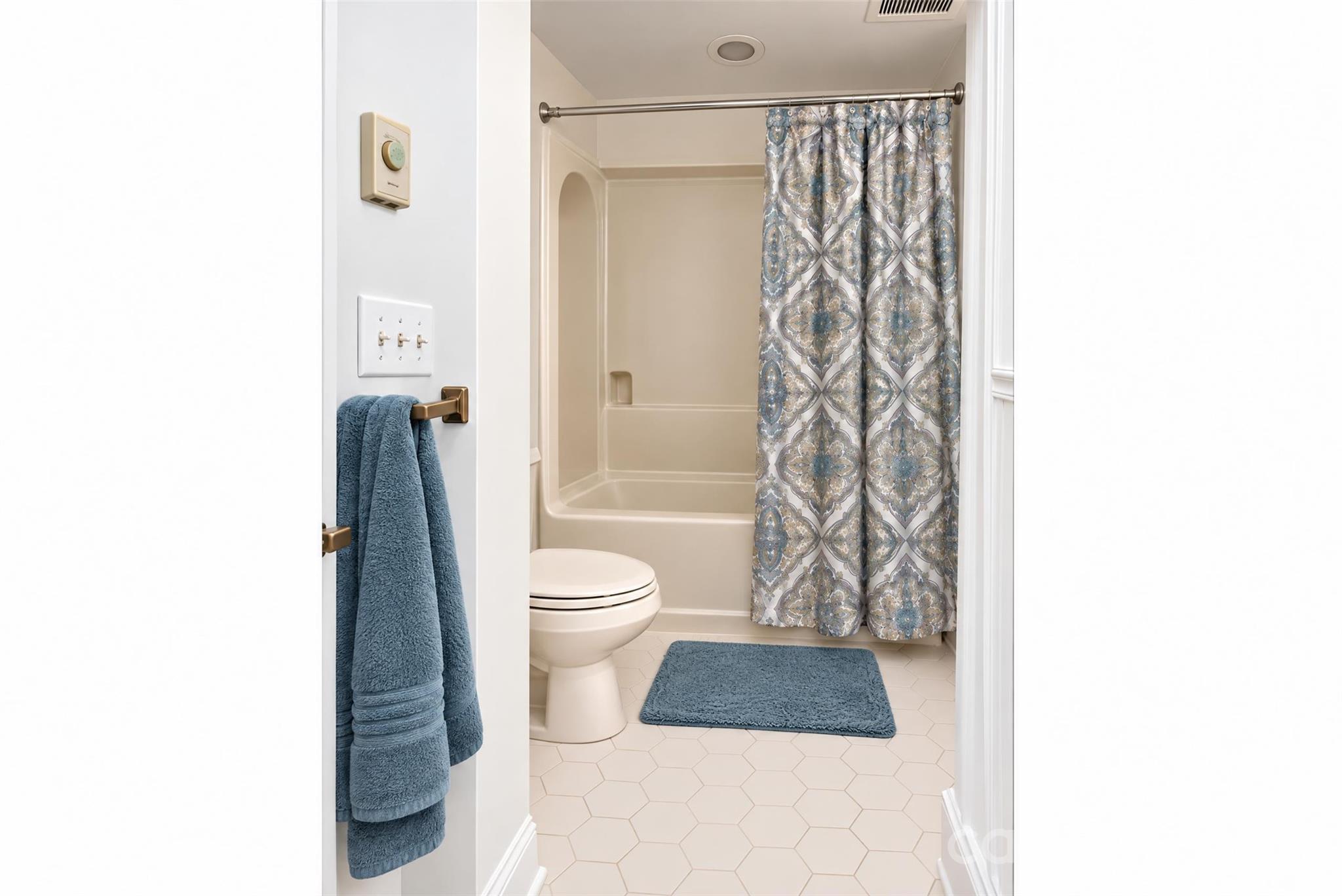 Upper Level 2nd Bath - 2715 Brevard Road, Hendersonville