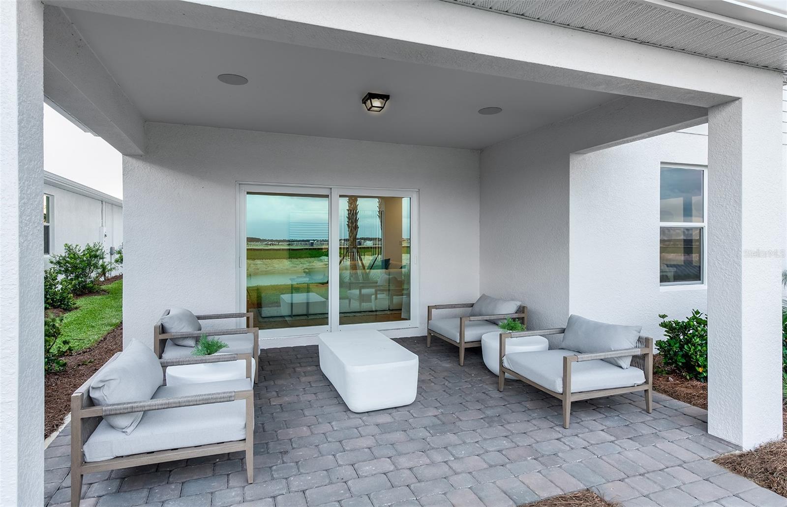 Model Home Design Only. Pictures and furnishings are for illustrative purposes only. Elevations, colors and options may vary. Furniture is for model home staging only. - 4738 HARRINGTON FIELDS DRIVE, DAVENPORT