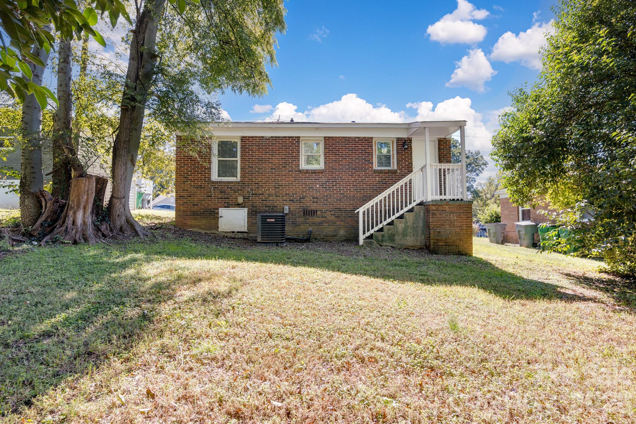 Single Family Residence at 2604 Booker Avenue, Charlotte, photo 2 of 18