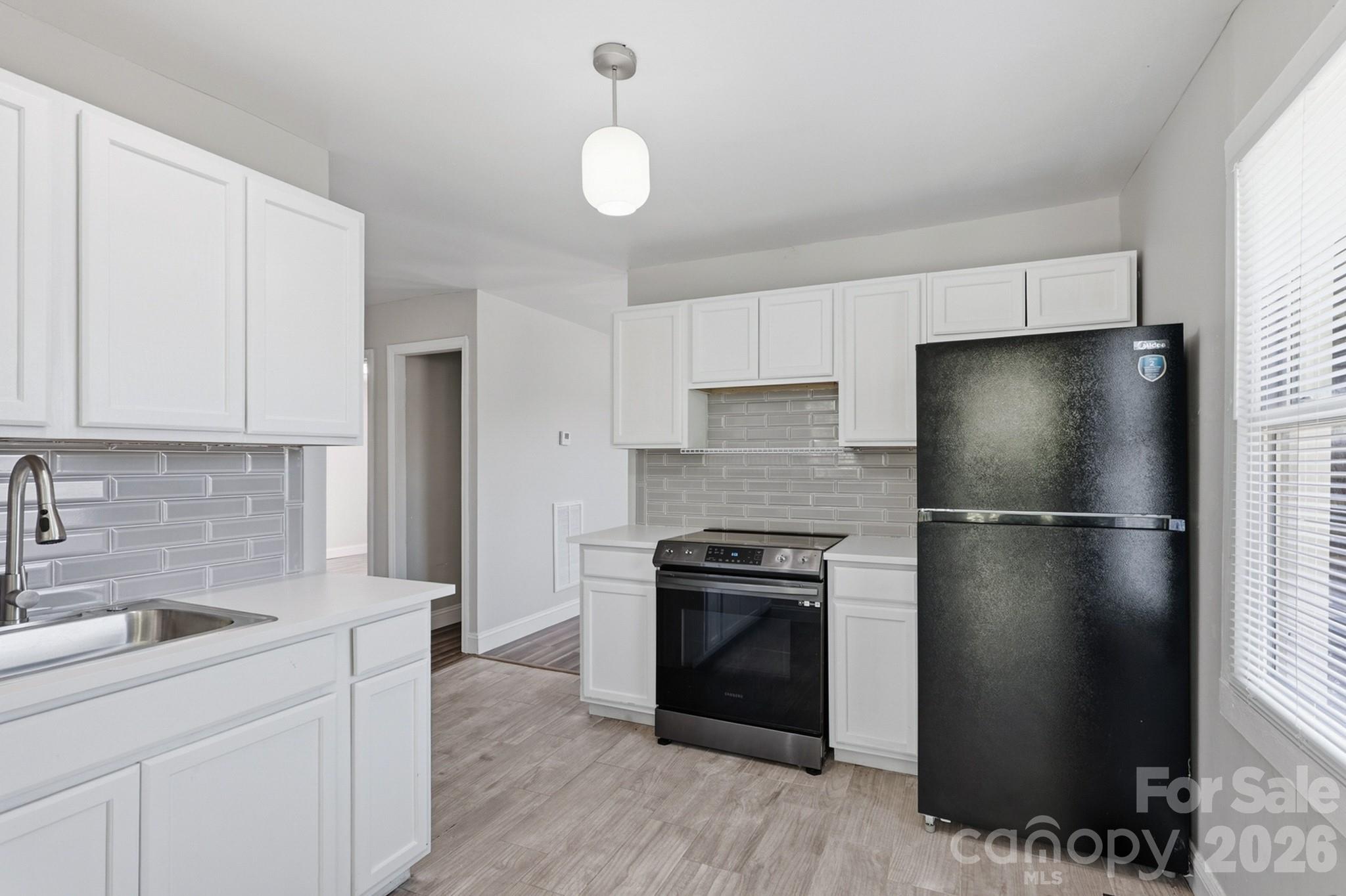 Single Family Residence at 2604 Booker Avenue, Charlotte, photo 7 of 18