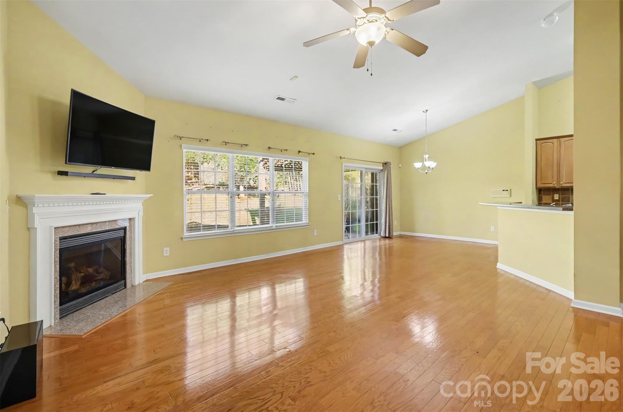 Living Room and Breakfast Area - 201 Augustus Lane, Mount Holly