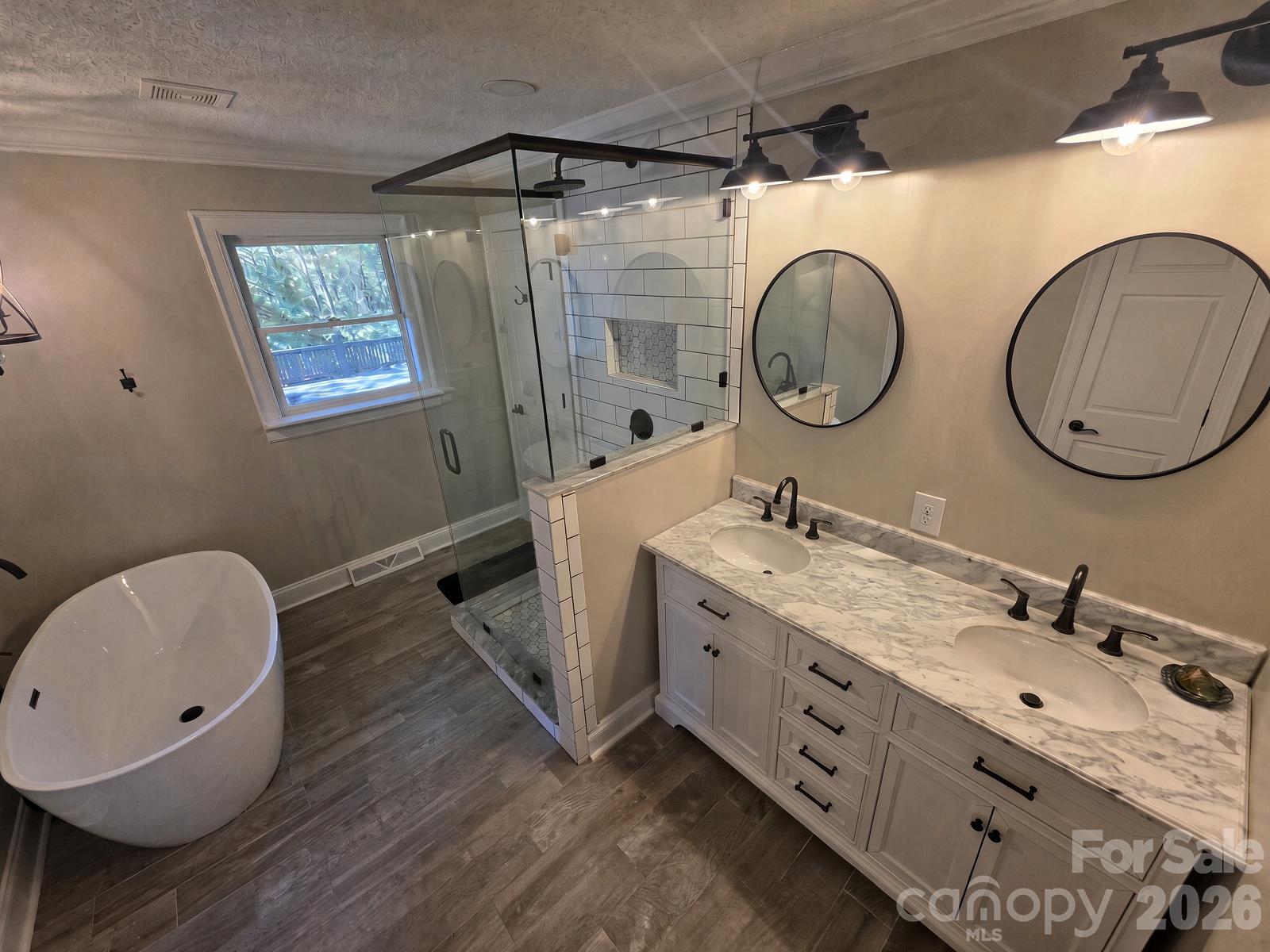 Single Family Residence at 570 Crestside Drive SE, Concord, photo 21 of 32