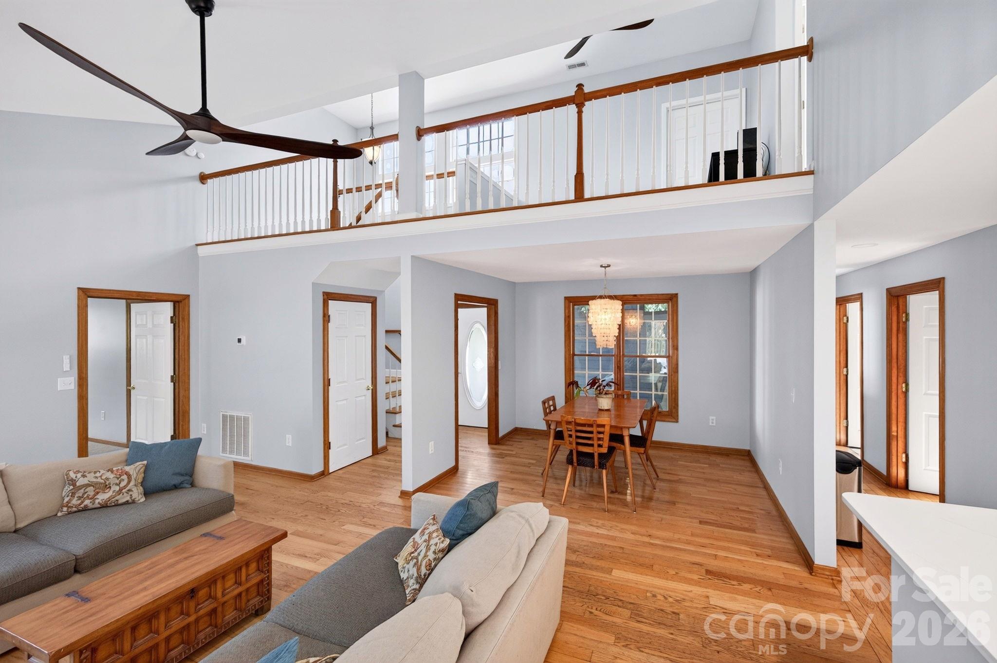 Single Family Residence at 16 Pinecroft Road, Asheville, photo 9 of 31