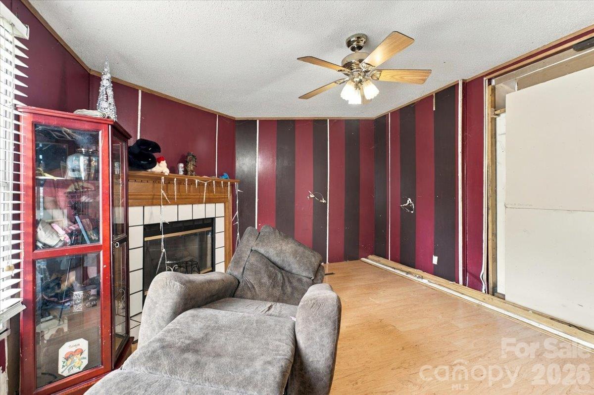 Single Family Residence at 1176 Safeway Drive, Gastonia, photo 20 of 31