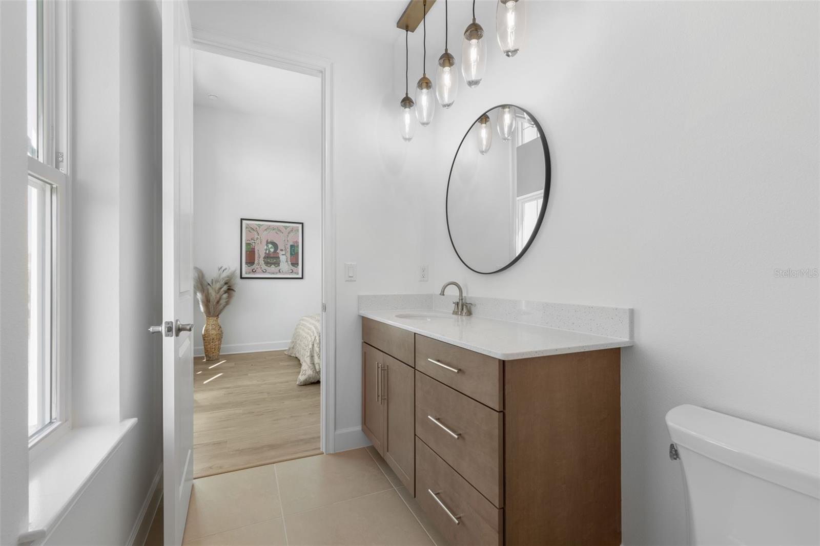 Jack-n-Jill Bath - 24 CINNAMON BEACH WAY, PALM COAST