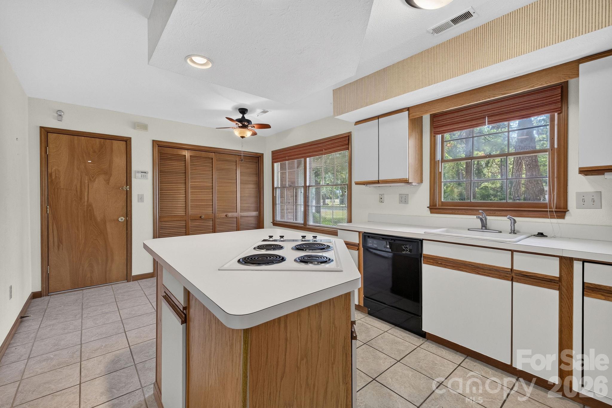 Single Family Residence at 21 Carolina Shores Drive, Carolina Shores, photo 4 of 33