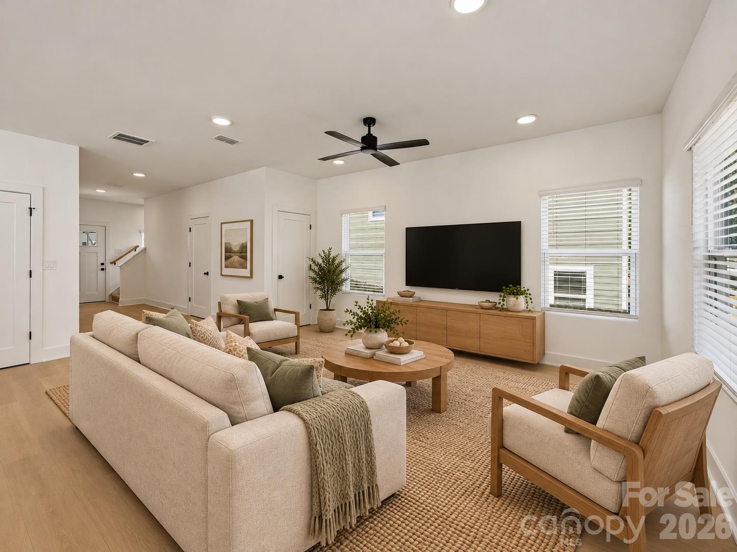 Single Family Residence at 6206 Linda Vista Lane, Charlotte, photo 9 of 37