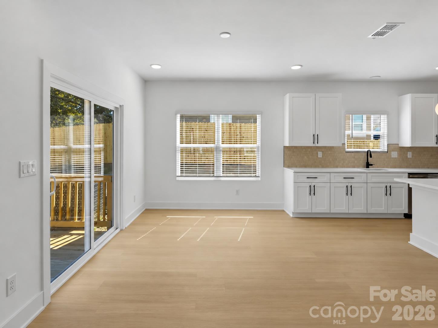 Single Family Residence at 6206 Linda Vista Lane, Charlotte, photo 14 of 37