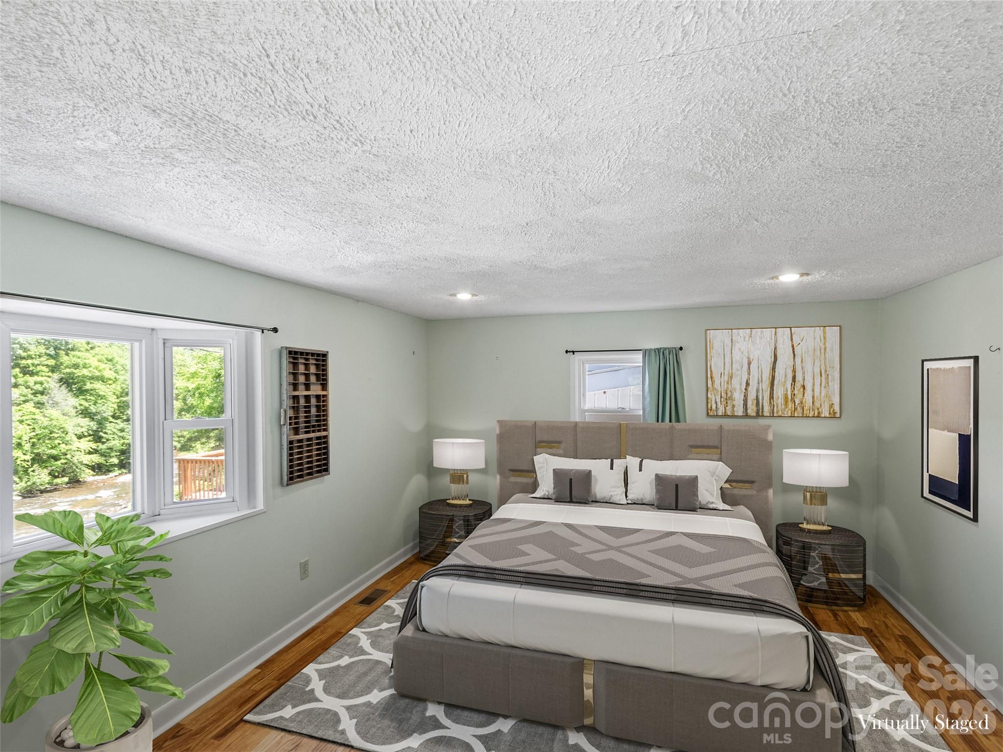 Primary bedroom w/walk in closet - 12982 US 19W Highway, Burnsville