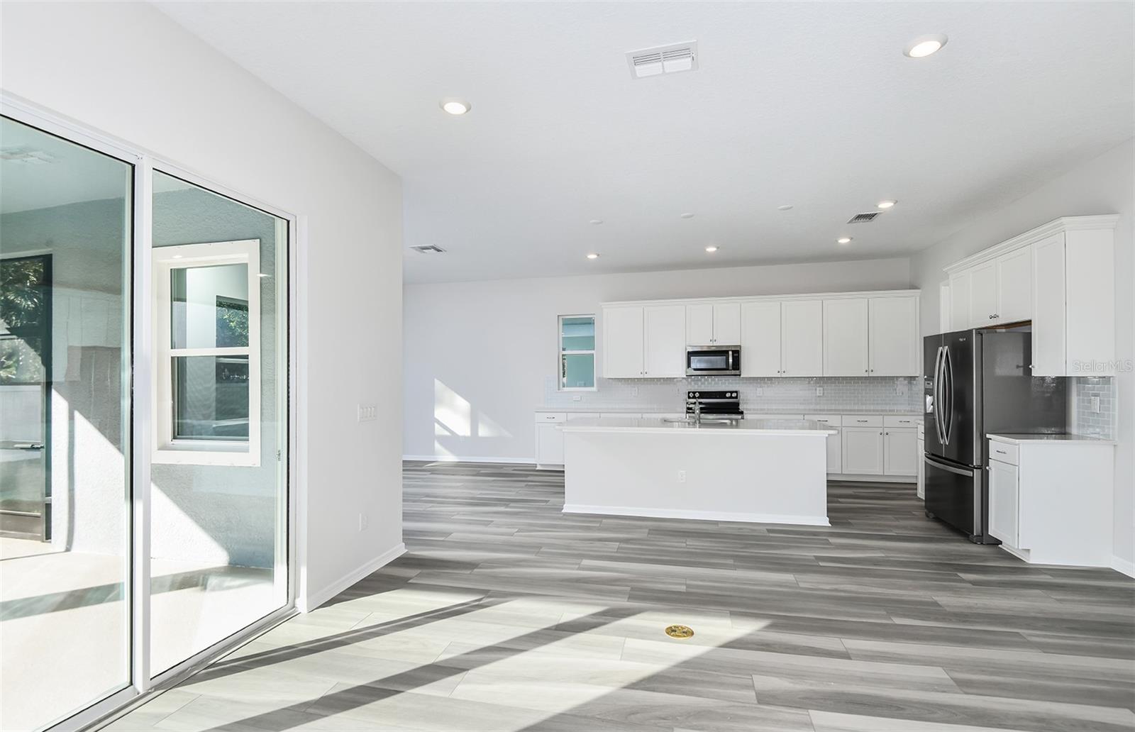 Model Home Design Only. Pictures and furnishings are for illustrative purposes only. Elevations, colors and options may vary. Furniture is for model home staging only. - 4730 HARRINGTON FIELDS DRIVE, DAVENPORT