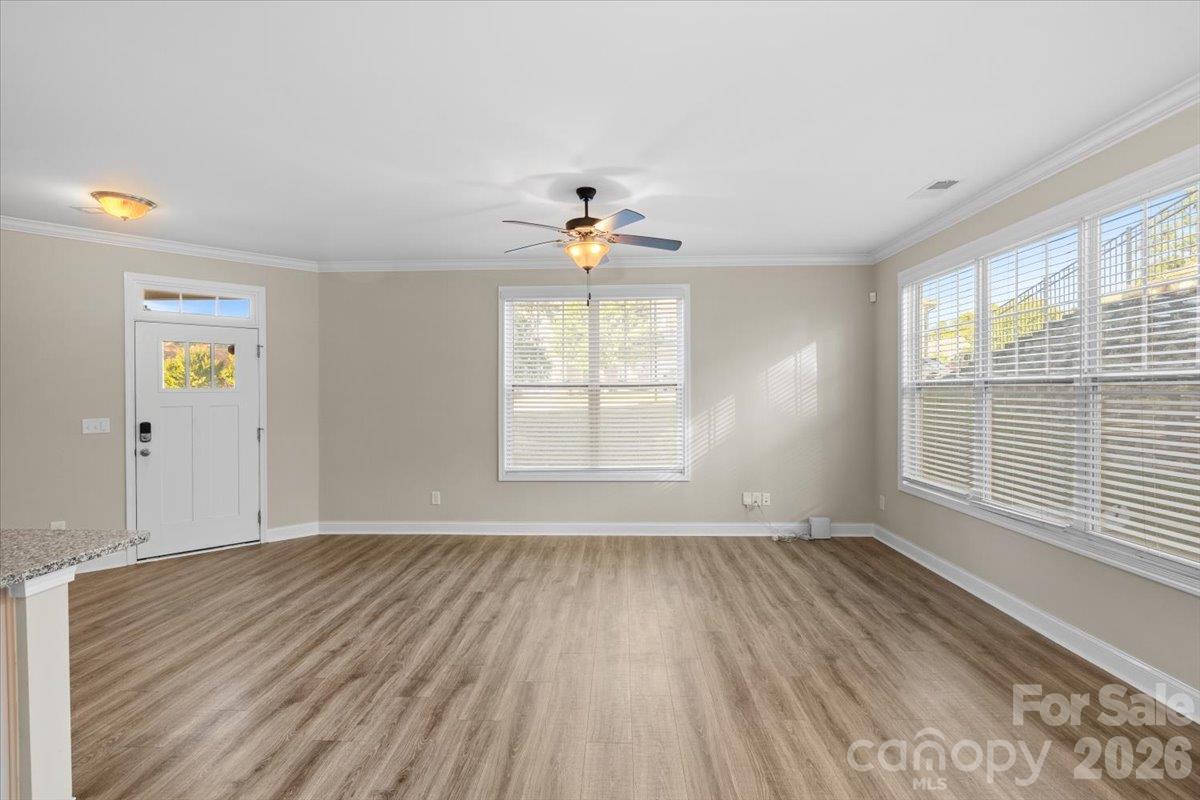 Townhouse at 6556 Harris River Way, Charlotte, photo 9 of 37