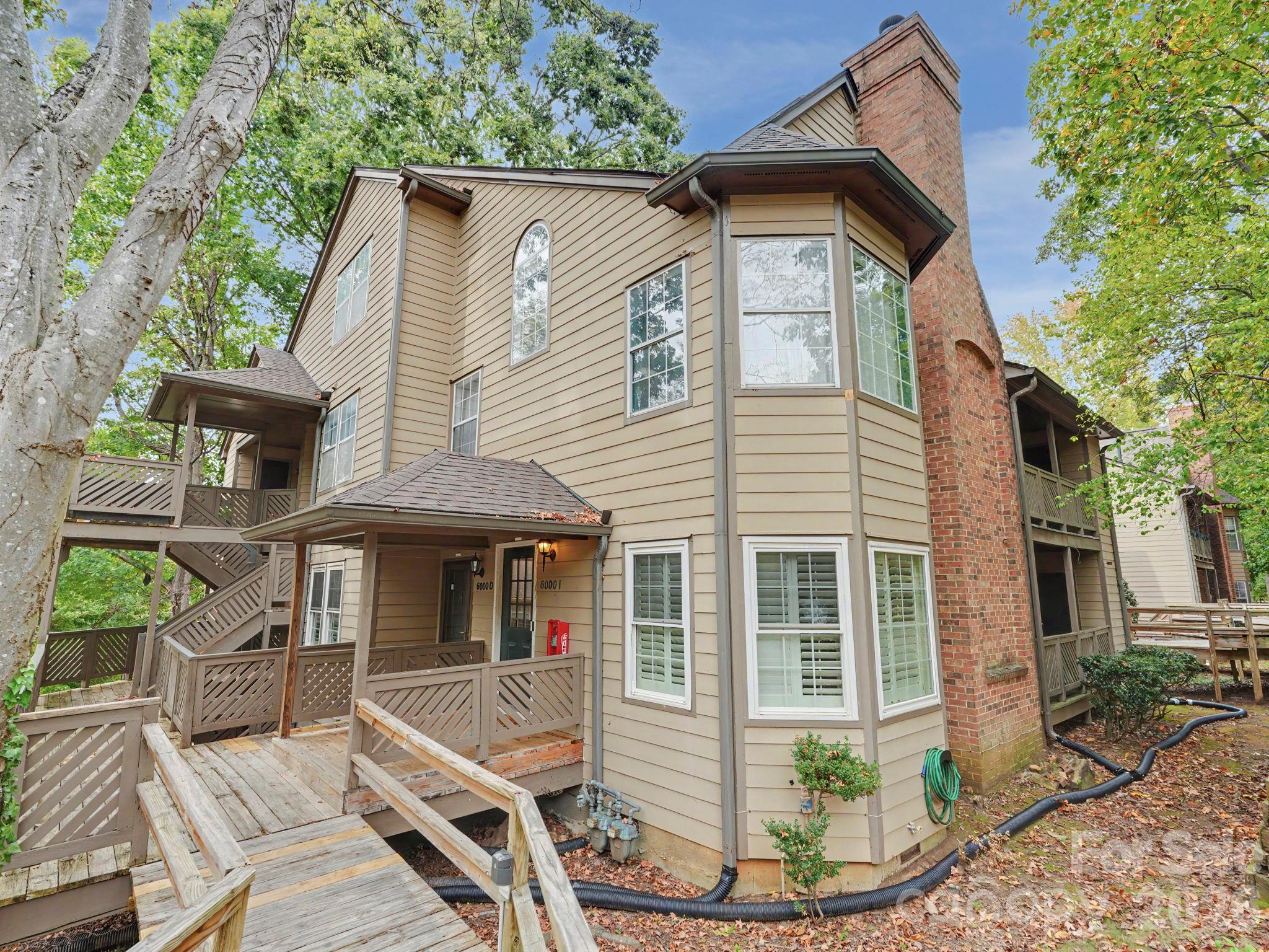 6000 Gray Gate Lane