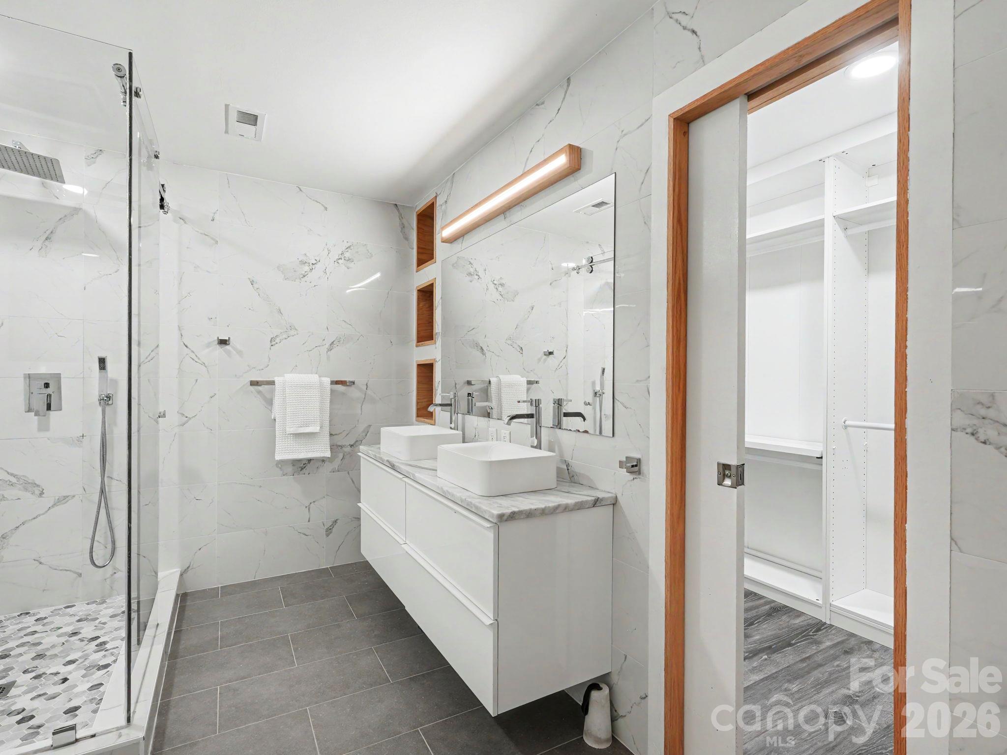 Ensuite Primary Bathroom - 6000 Gray Gate Lane, Charlotte