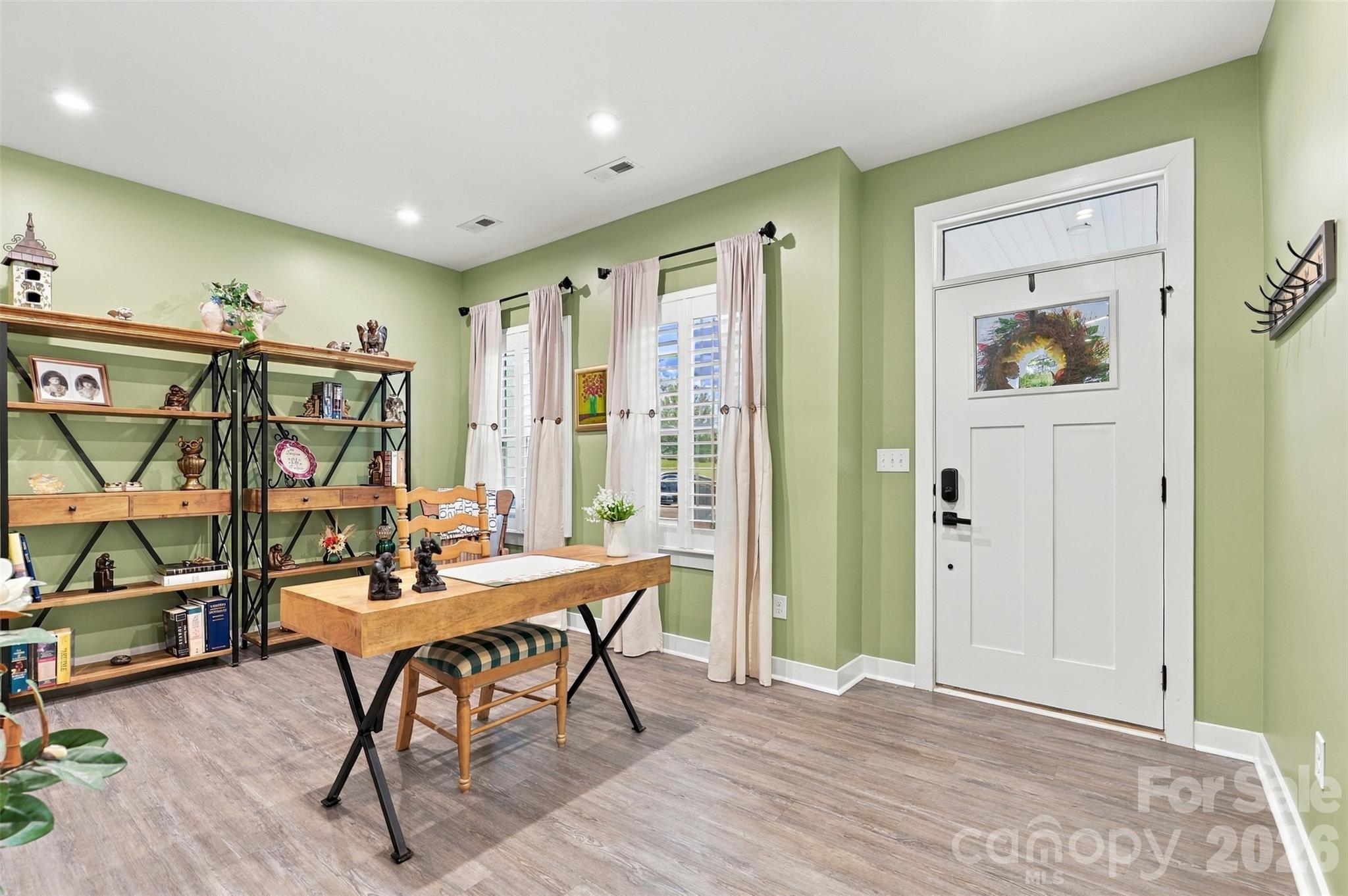 Single Family Residence at 14118 Sunnyhill Grove Road, Davidson, photo 15 of 45
