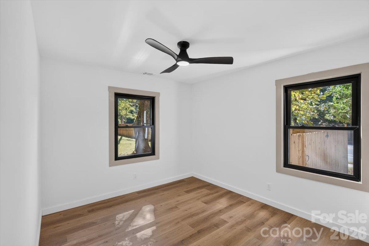 Single Family Residence at 3921 Havenwood Road, Charlotte, photo 23 of 28