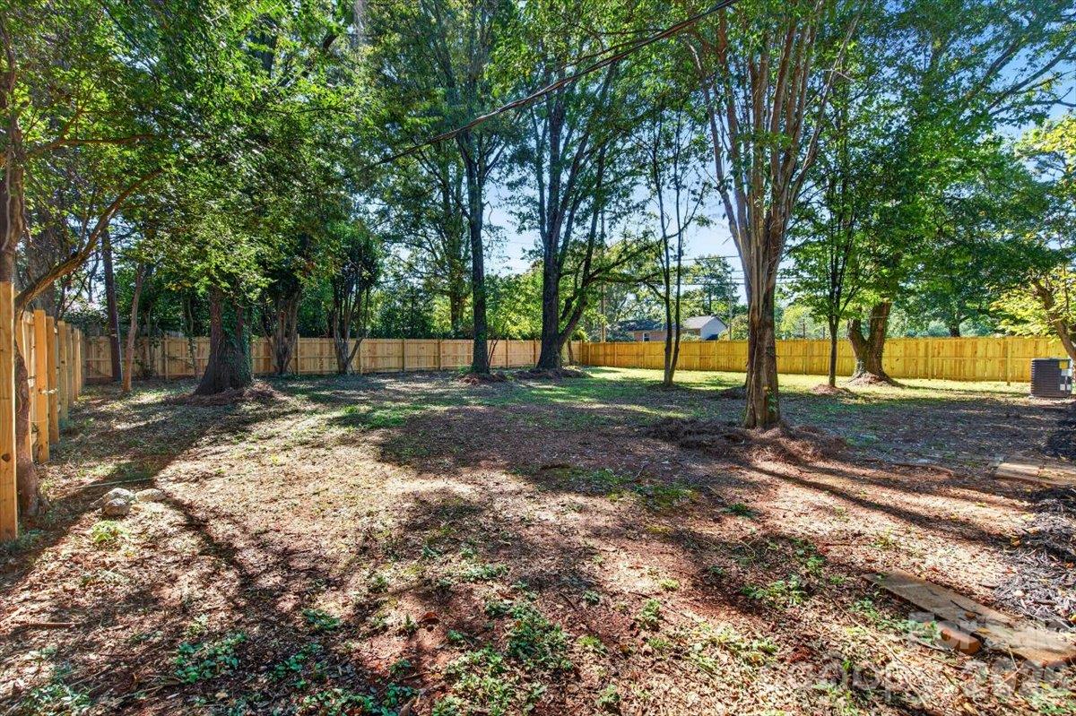 Single Family Residence at 3921 Havenwood Road, Charlotte, photo 28 of 28