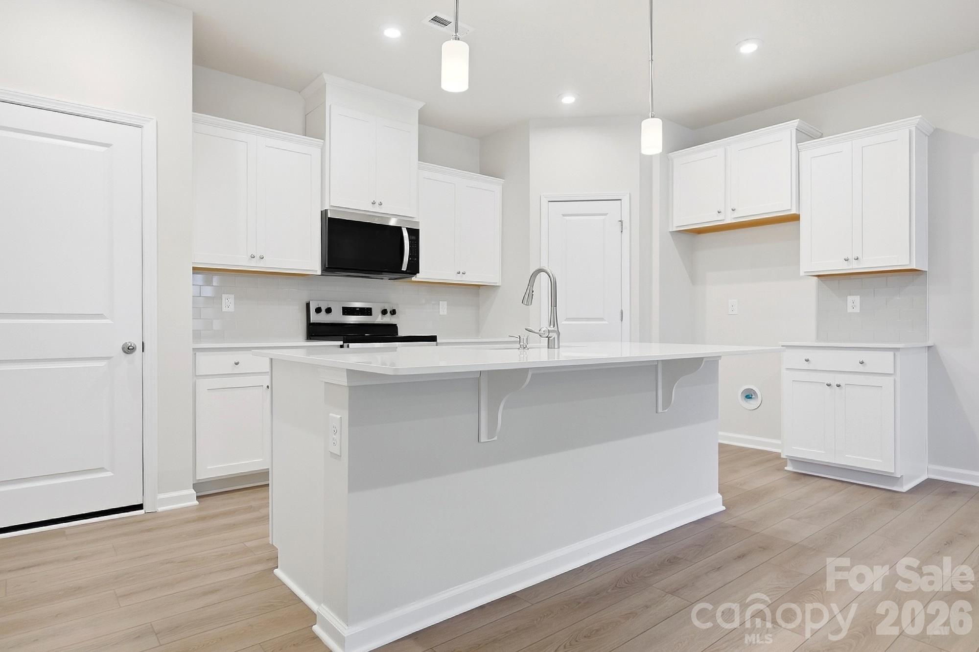 Townhouse at 737 Flatiron Drive, Rock Hill, photo 17 of 27