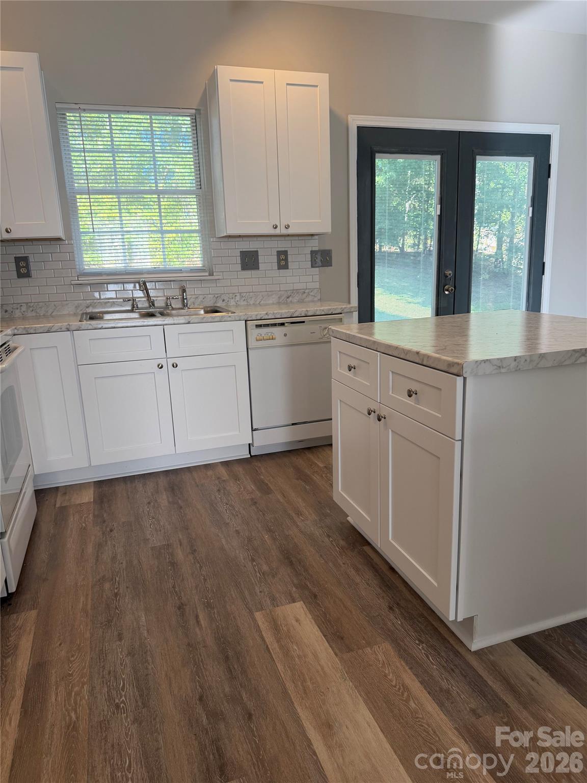 Kitchen - 10904 Delsing Court, Charlotte