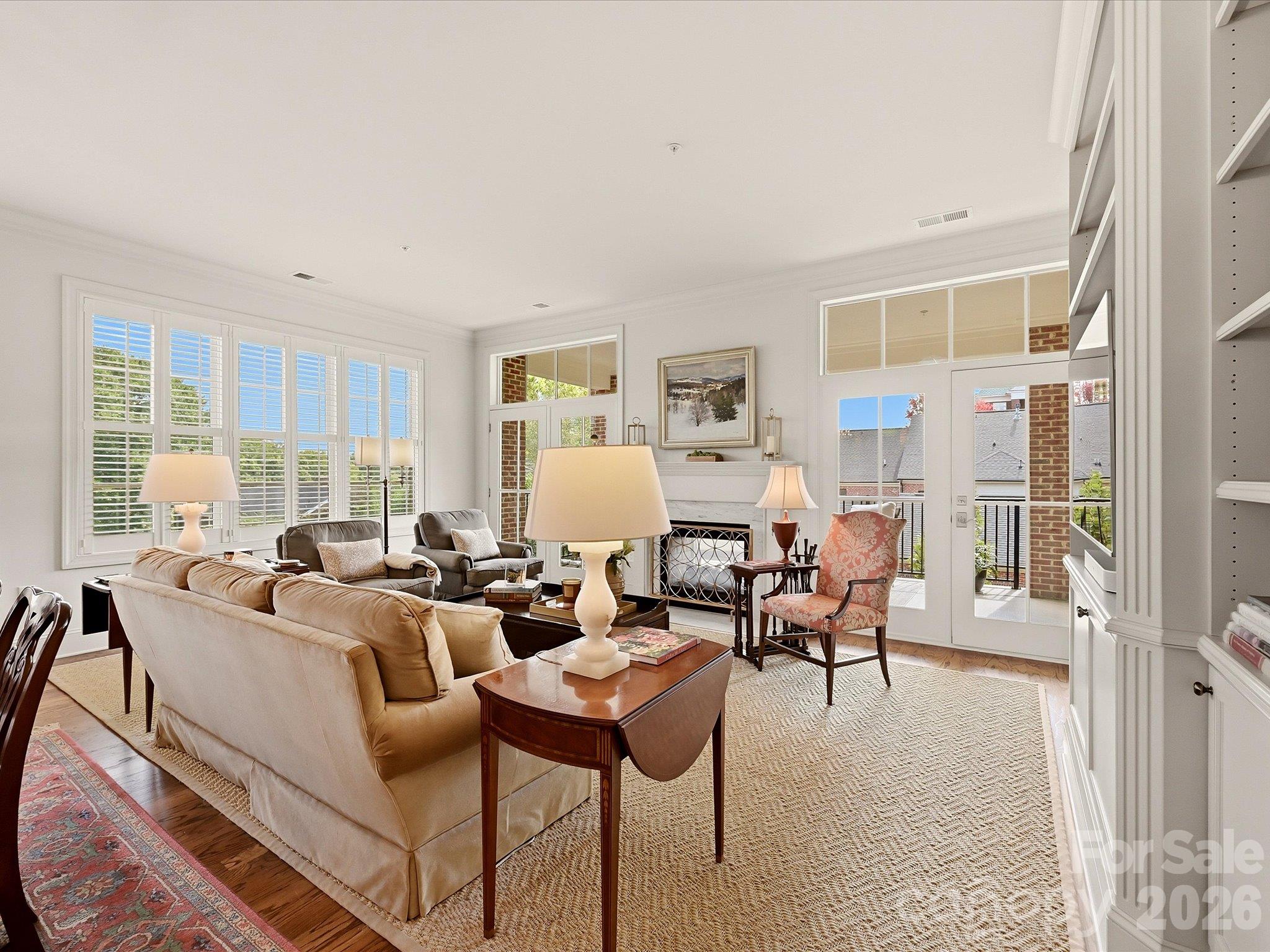 Condominium at 2251 Selwyn Avenue, Charlotte, photo 9 of 48