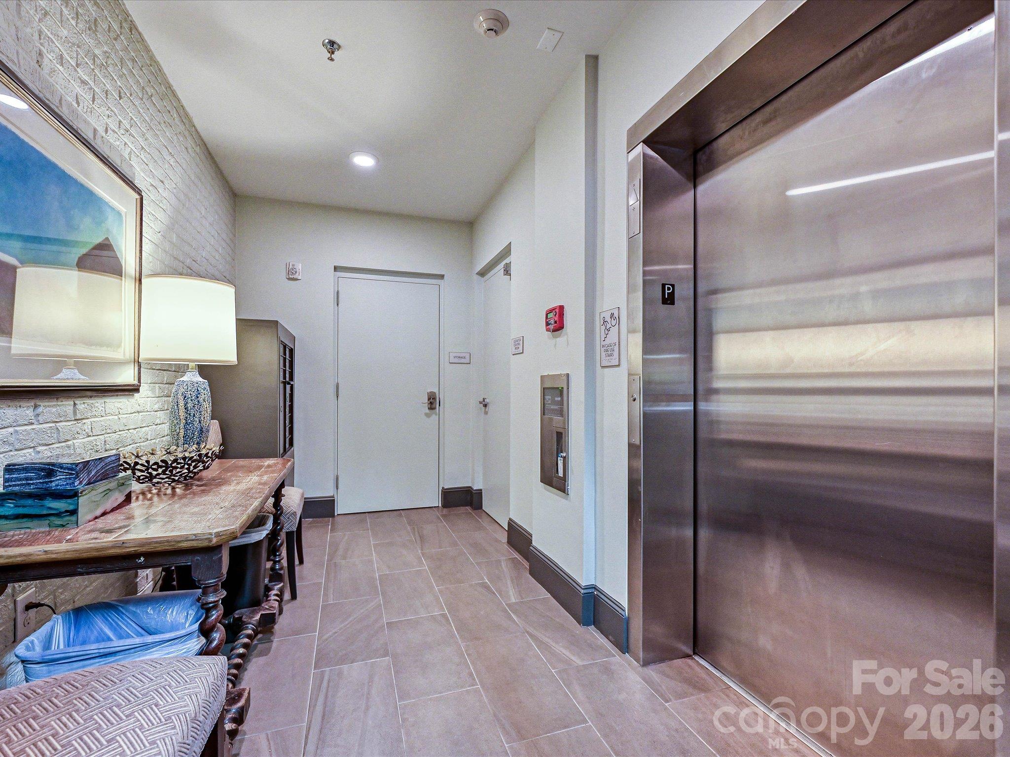 Condominium at 2251 Selwyn Avenue, Charlotte, photo 42 of 48