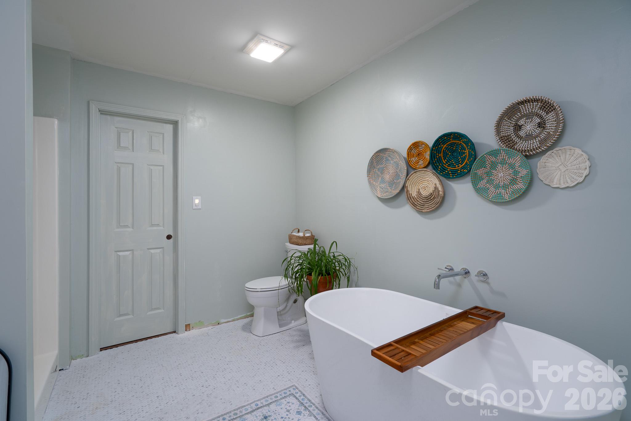 Primary bathroom - 192 Tillery Park Drive, Mount Gilead