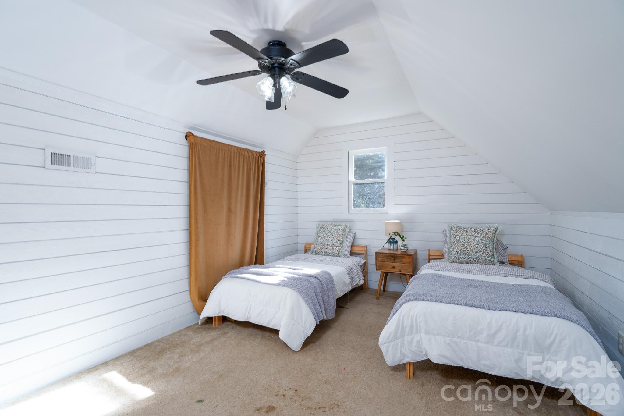 Loft over family room - 192 Tillery Park Drive, Mount Gilead