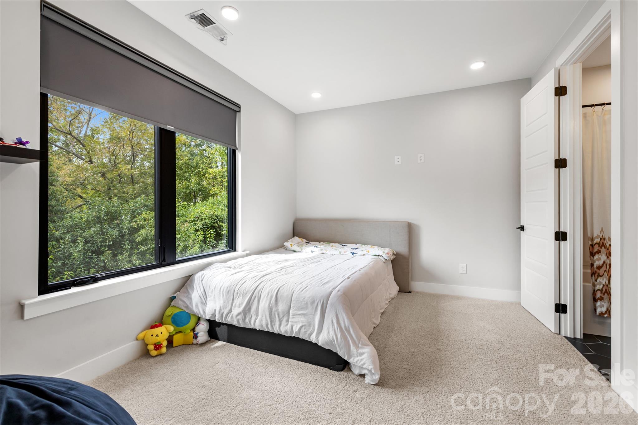 Townhouse at 3449 Byrnes Street, Charlotte, photo 18 of 39