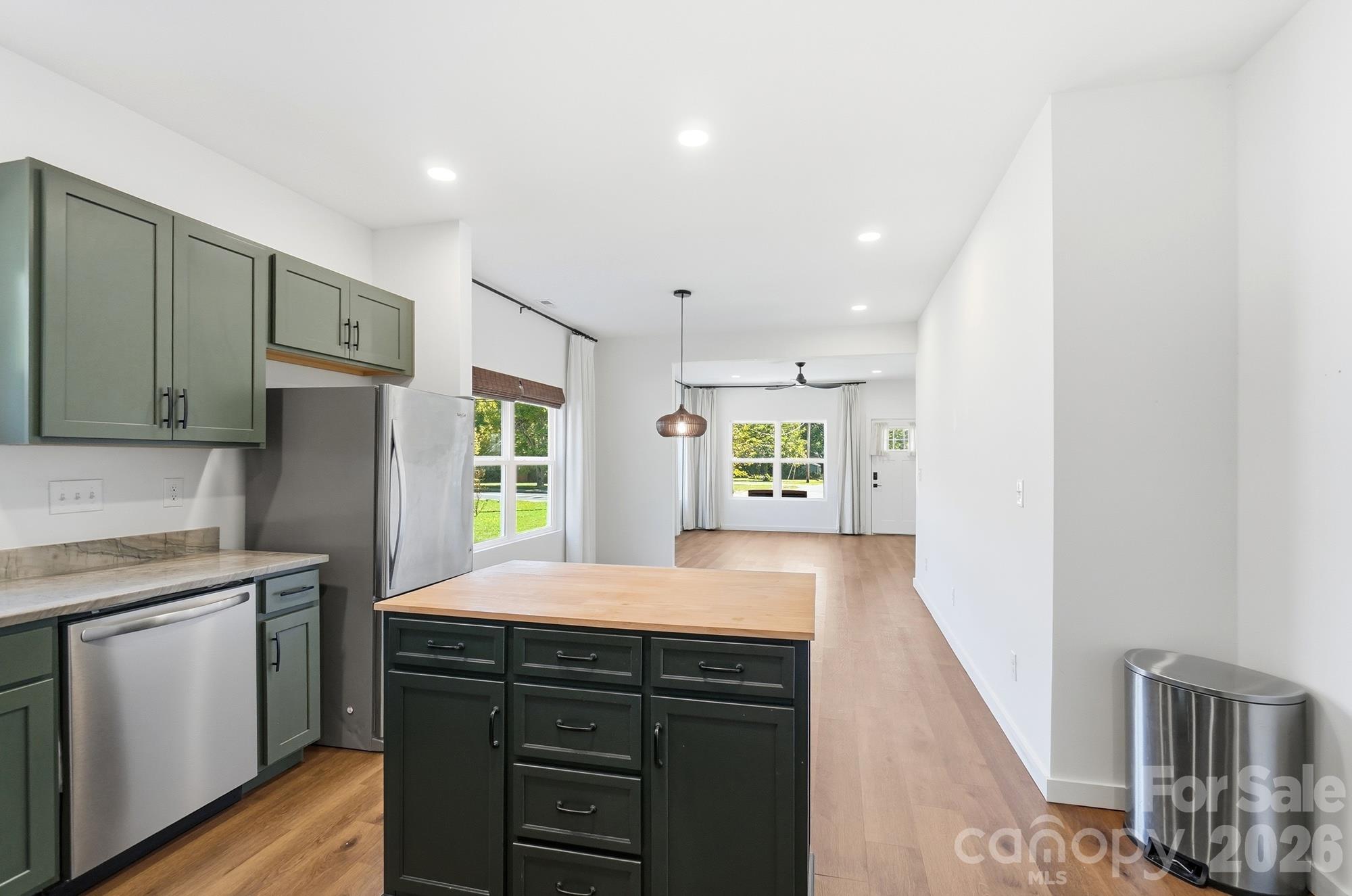 Single Family Residence at 1112 Crawford Road, Rock Hill, photo 20 of 48