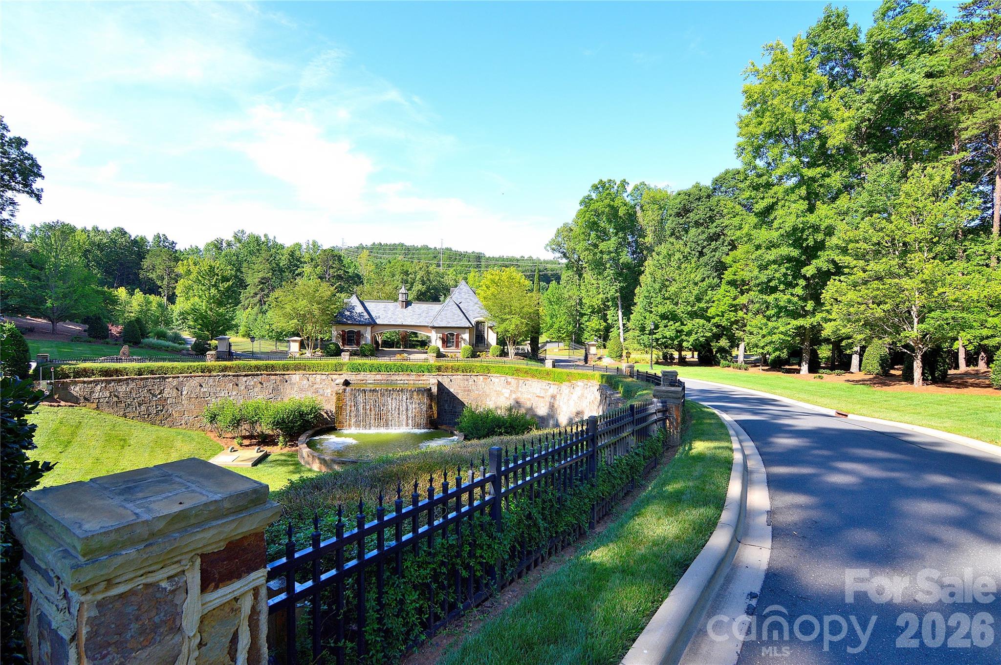 Community Entrance - 4001 Deer Park Lane, Belmont