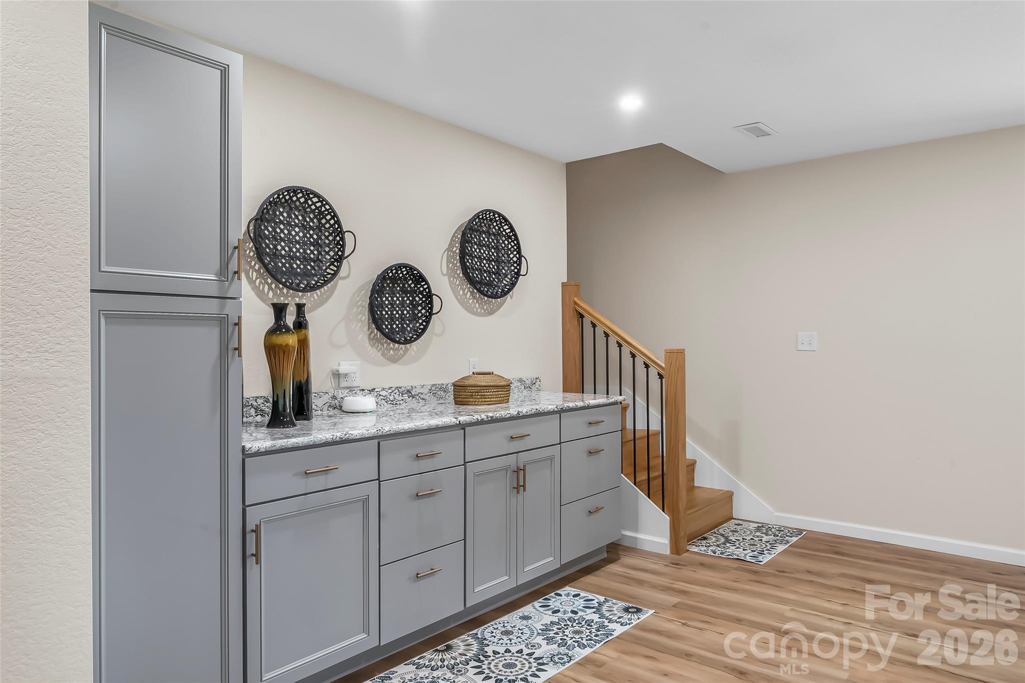 Lower level kitchen - 101 Trinity Drive, Clyde