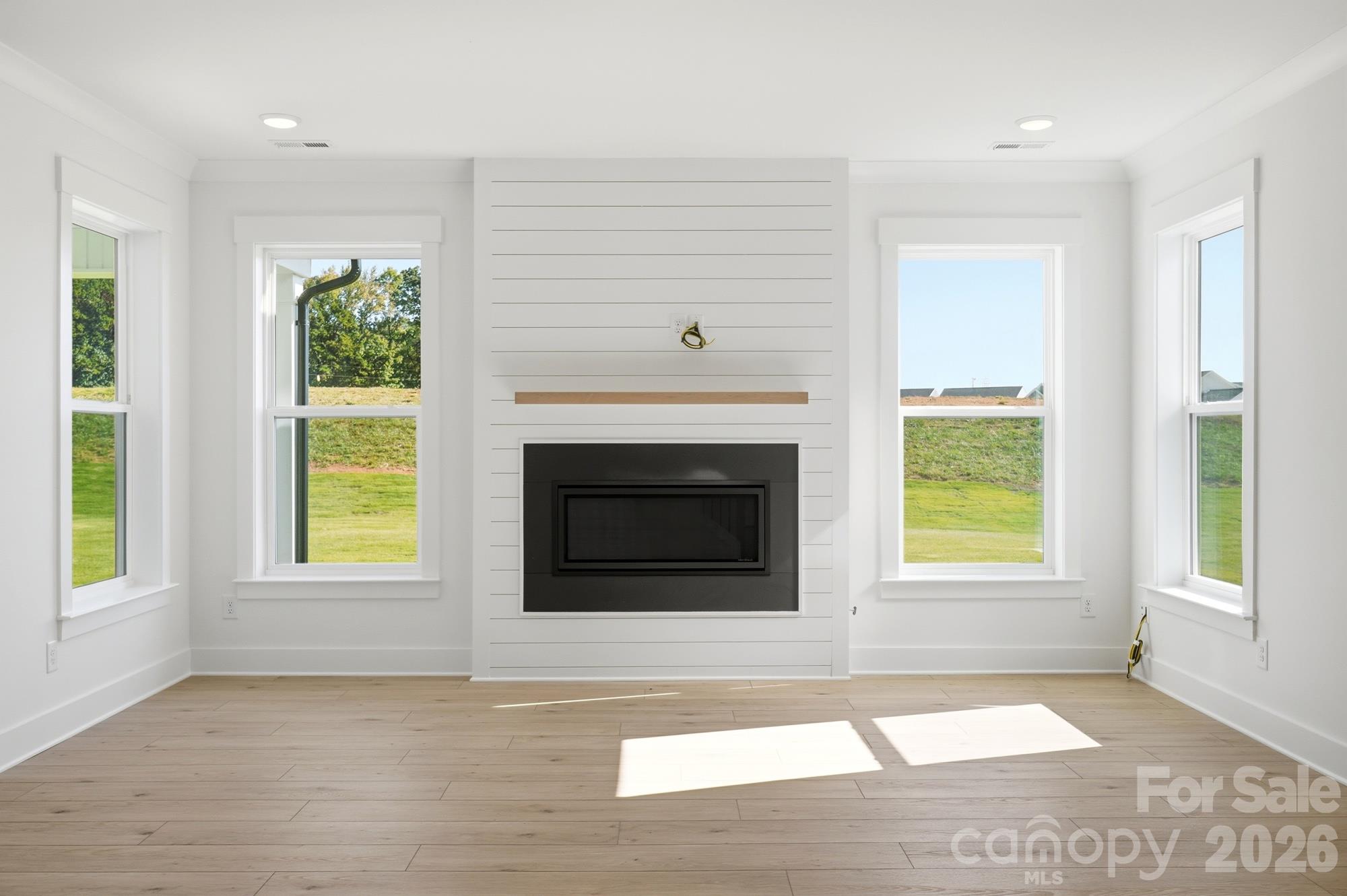 Gas Fireplace - 4475 Blue Mound Court, Stanley