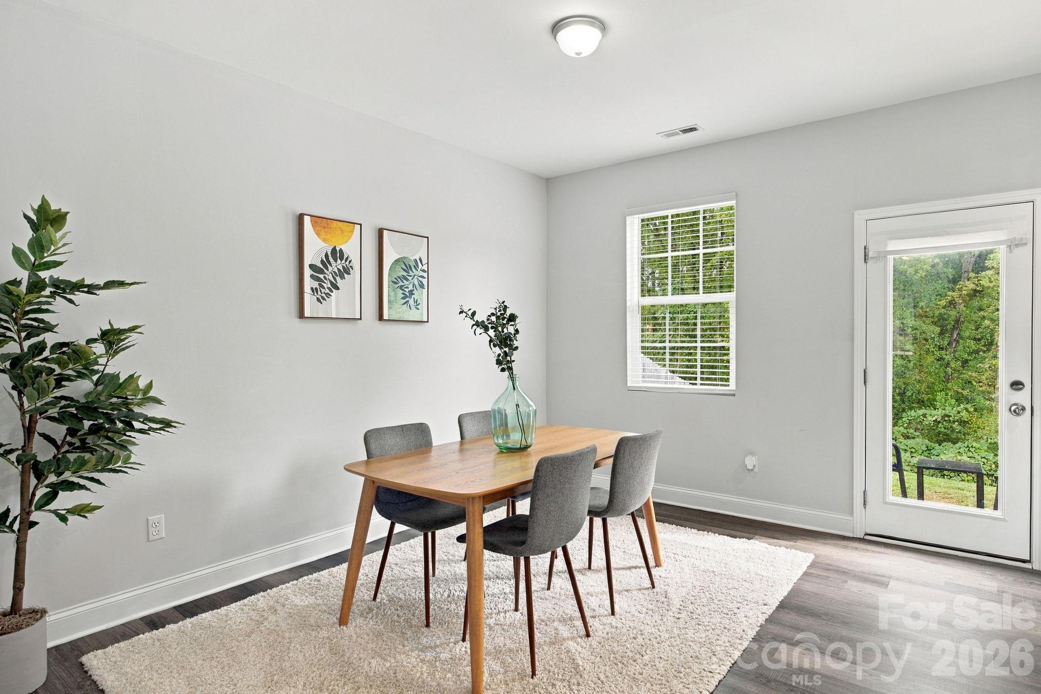 Single Family Residence at 8553 Colgate Circle, Charlotte, photo 10 of 29