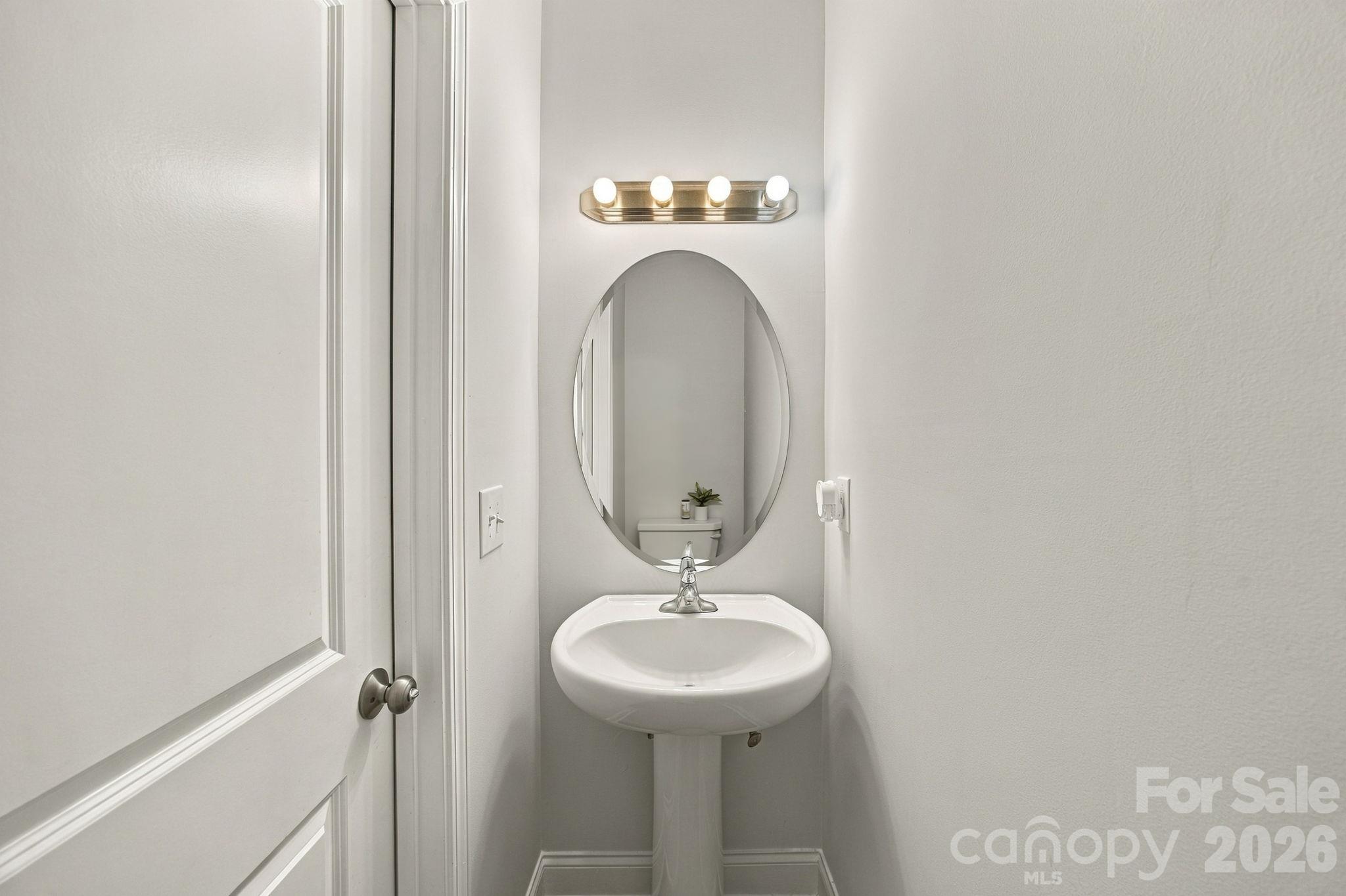 Single Family Residence at 8553 Colgate Circle, Charlotte, photo 12 of 29