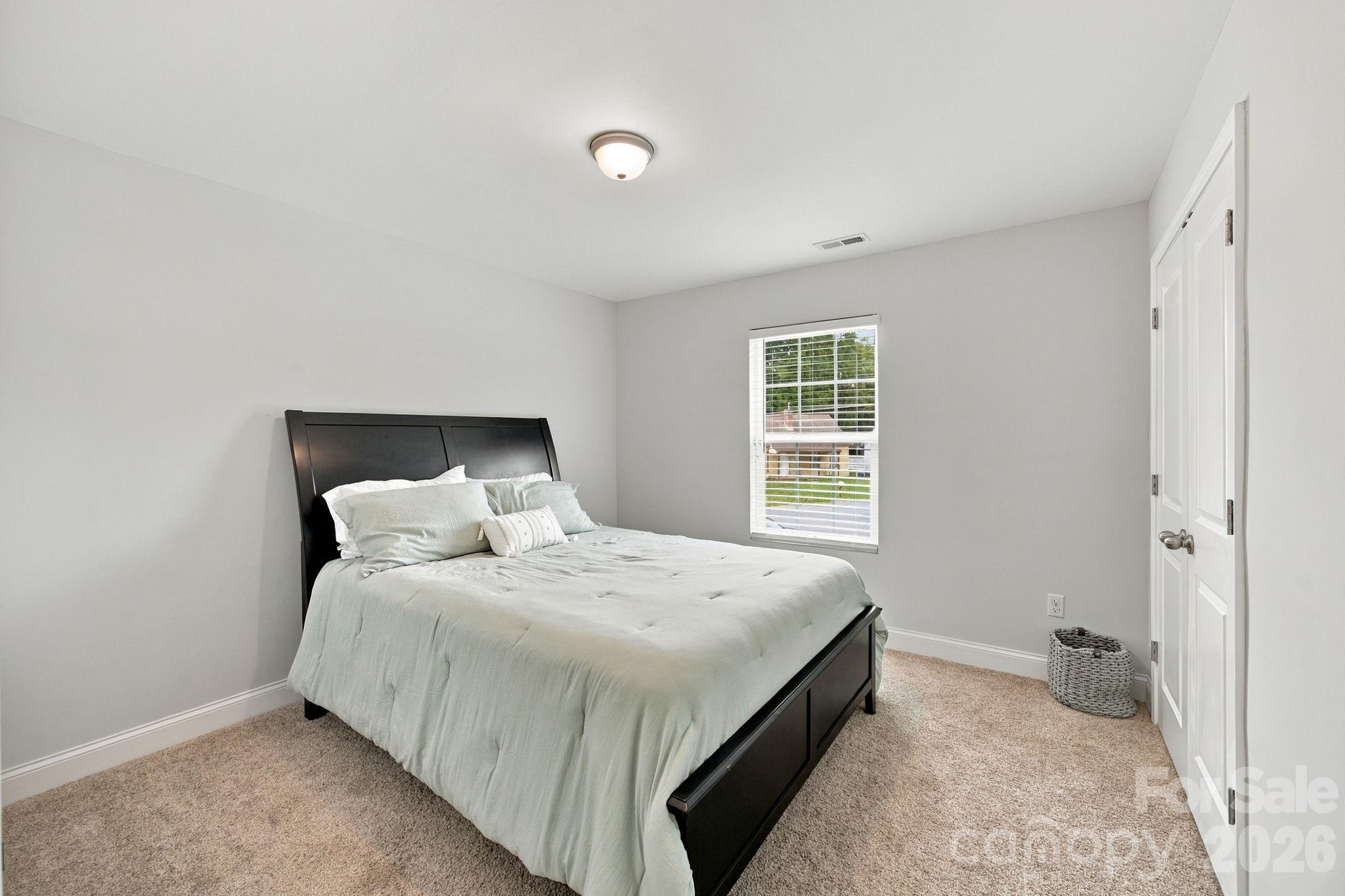 Single Family Residence at 8553 Colgate Circle, Charlotte, photo 16 of 29