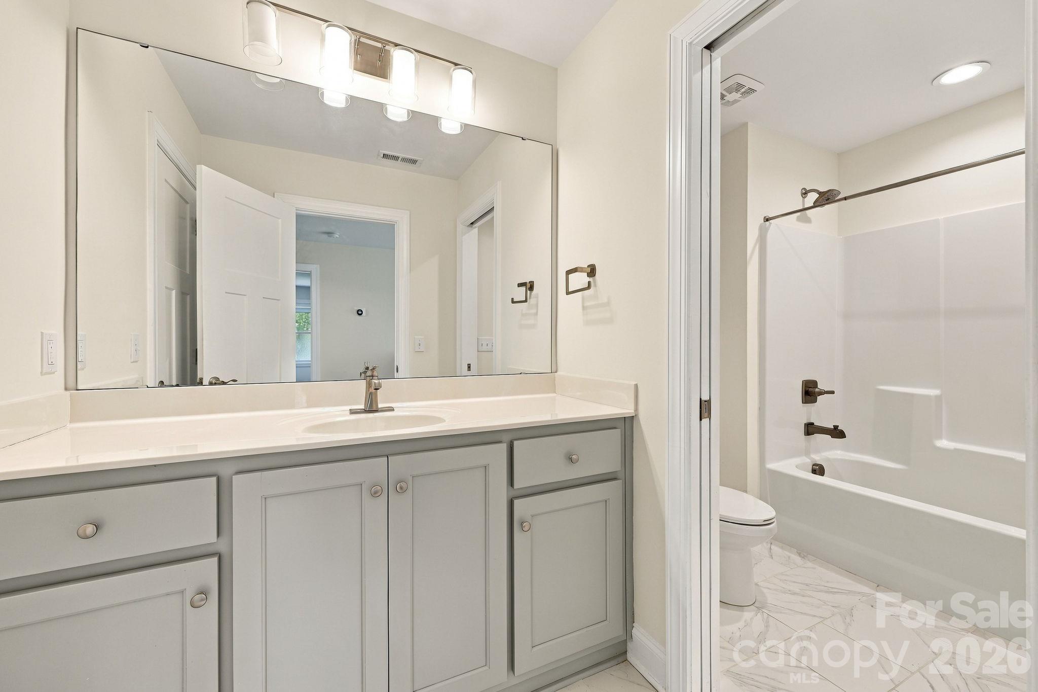 Single Family Residence at 68 Rock View Court, Hendersonville, photo 22 of 48