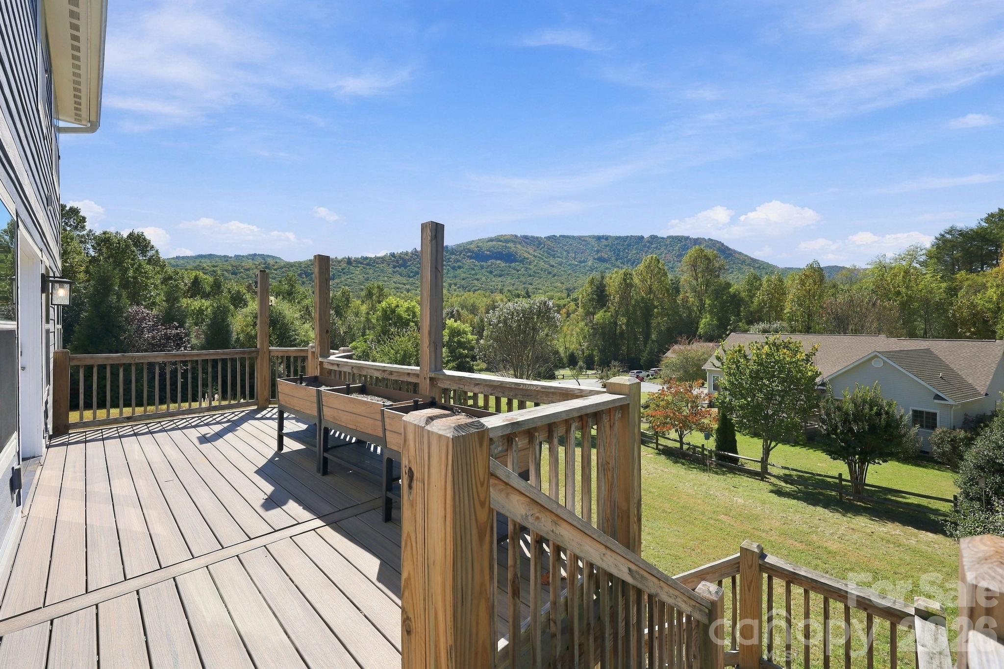 Single Family Residence at 68 Rock View Court, Hendersonville, photo 35 of 48