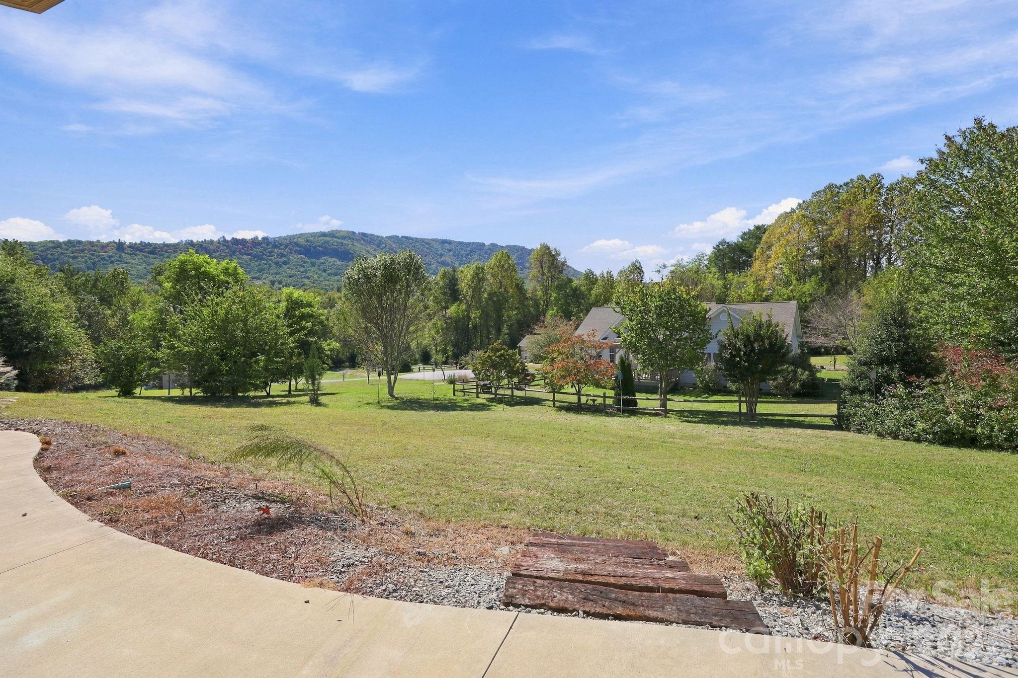 Single Family Residence at 68 Rock View Court, Hendersonville, photo 38 of 48