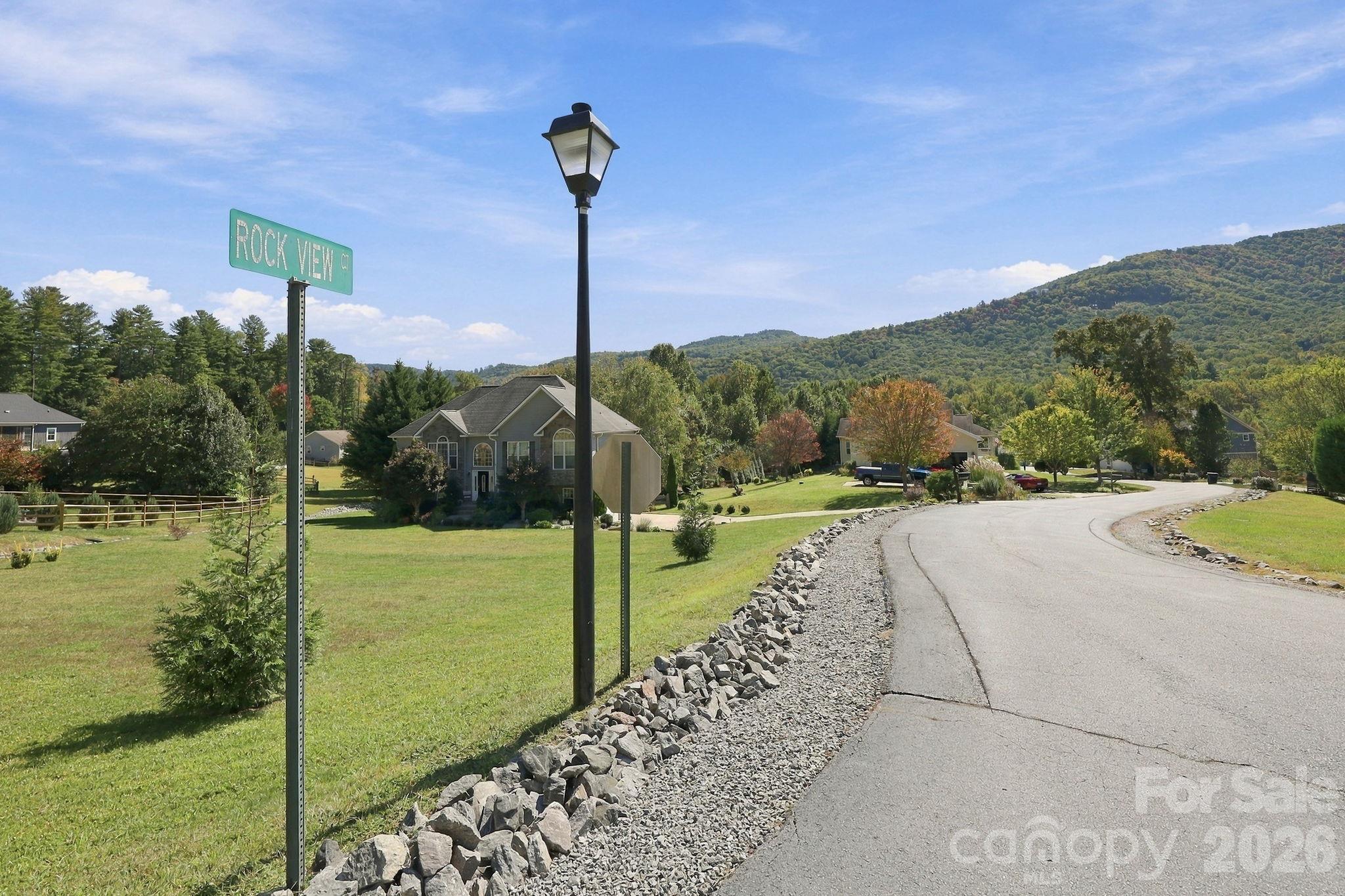 Single Family Residence at 68 Rock View Court, Hendersonville, photo 42 of 48