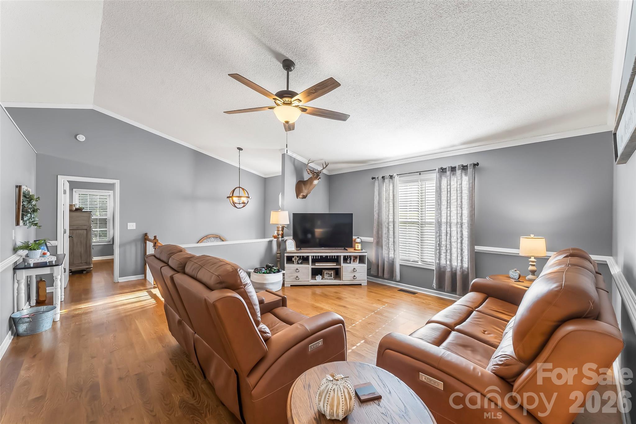 Single Family Residence at 3105 Lyndhurst Drive, Lenoir, photo 4 of 33