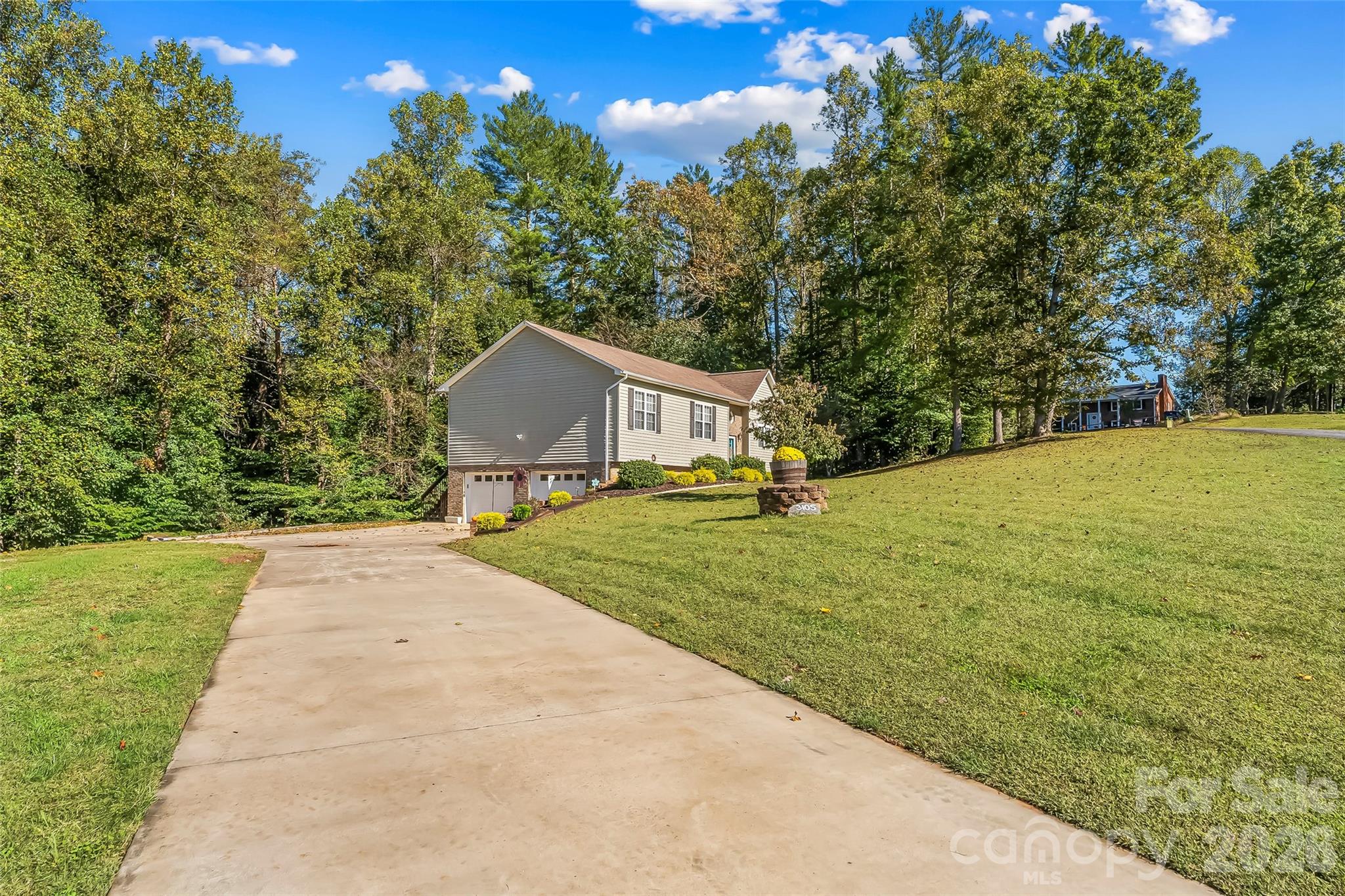 Single Family Residence at 3105 Lyndhurst Drive, Lenoir, photo 26 of 33