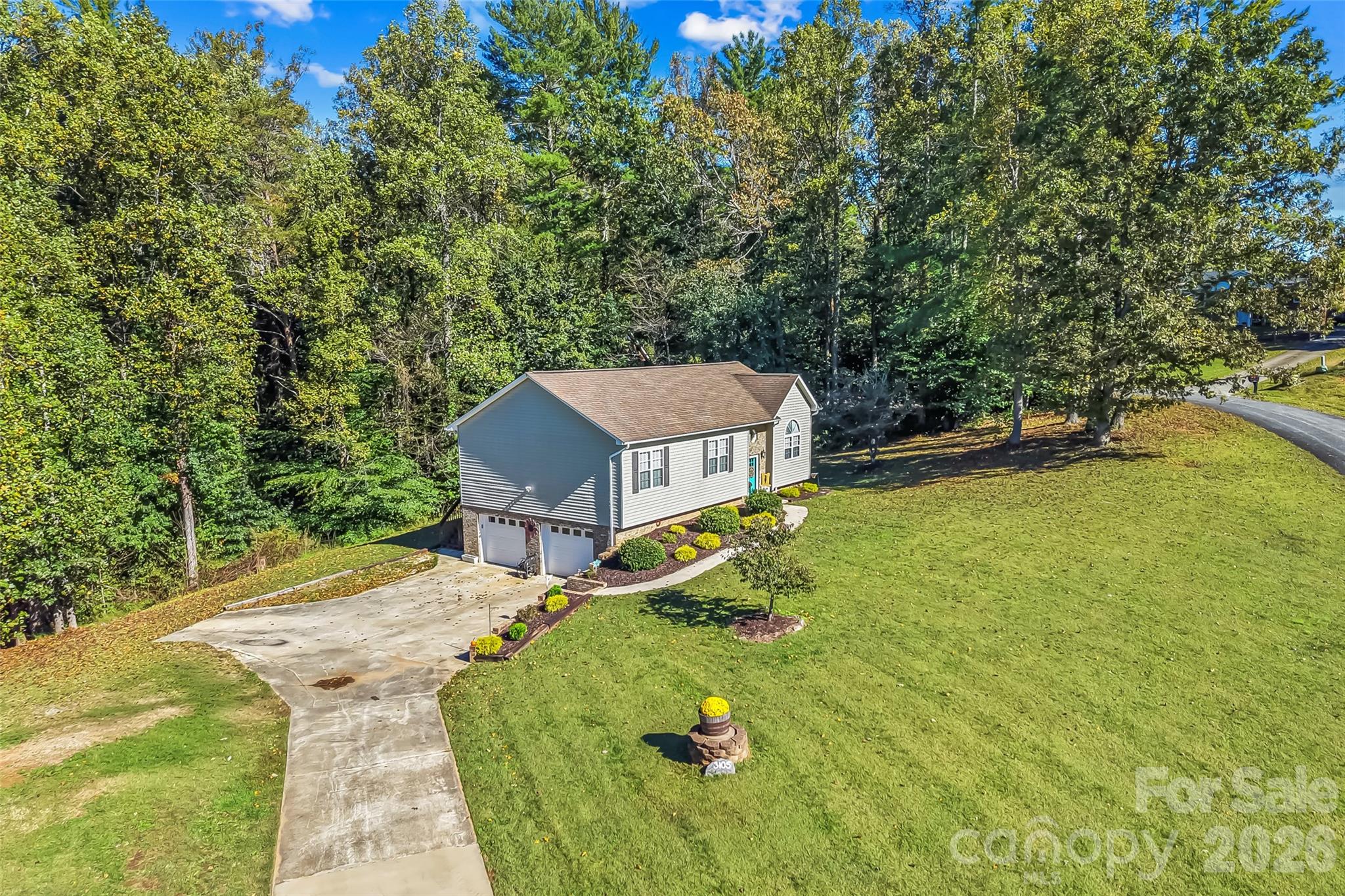 Single Family Residence at 3105 Lyndhurst Drive, Lenoir, photo 27 of 33