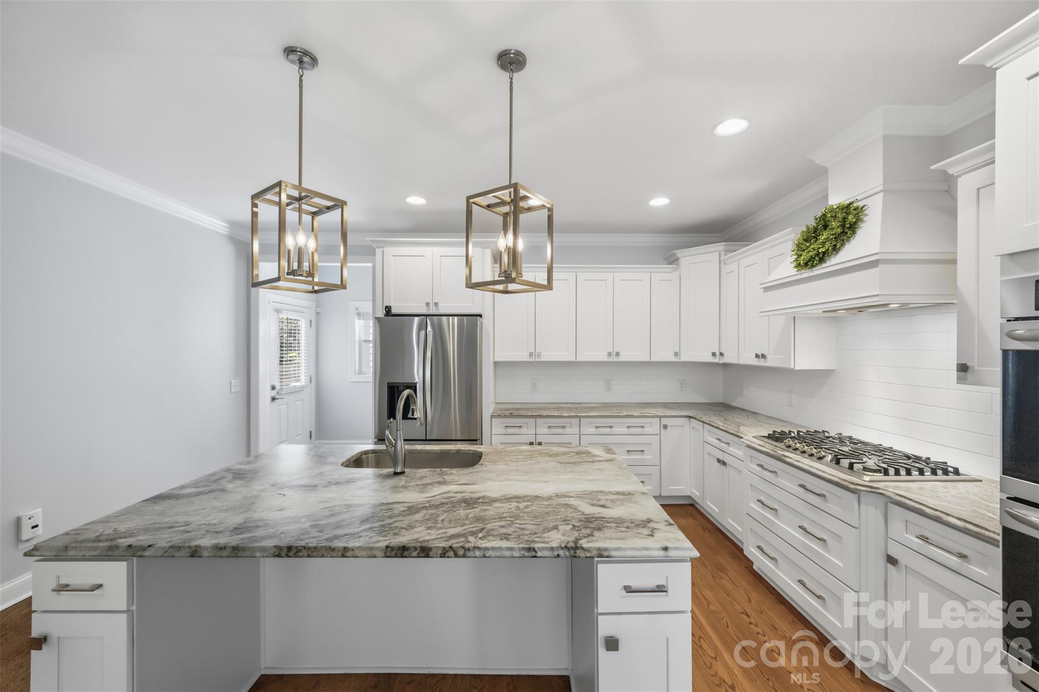 Single Family Residence at 1617 Hawthorne Lane, Charlotte, photo 6 of 40