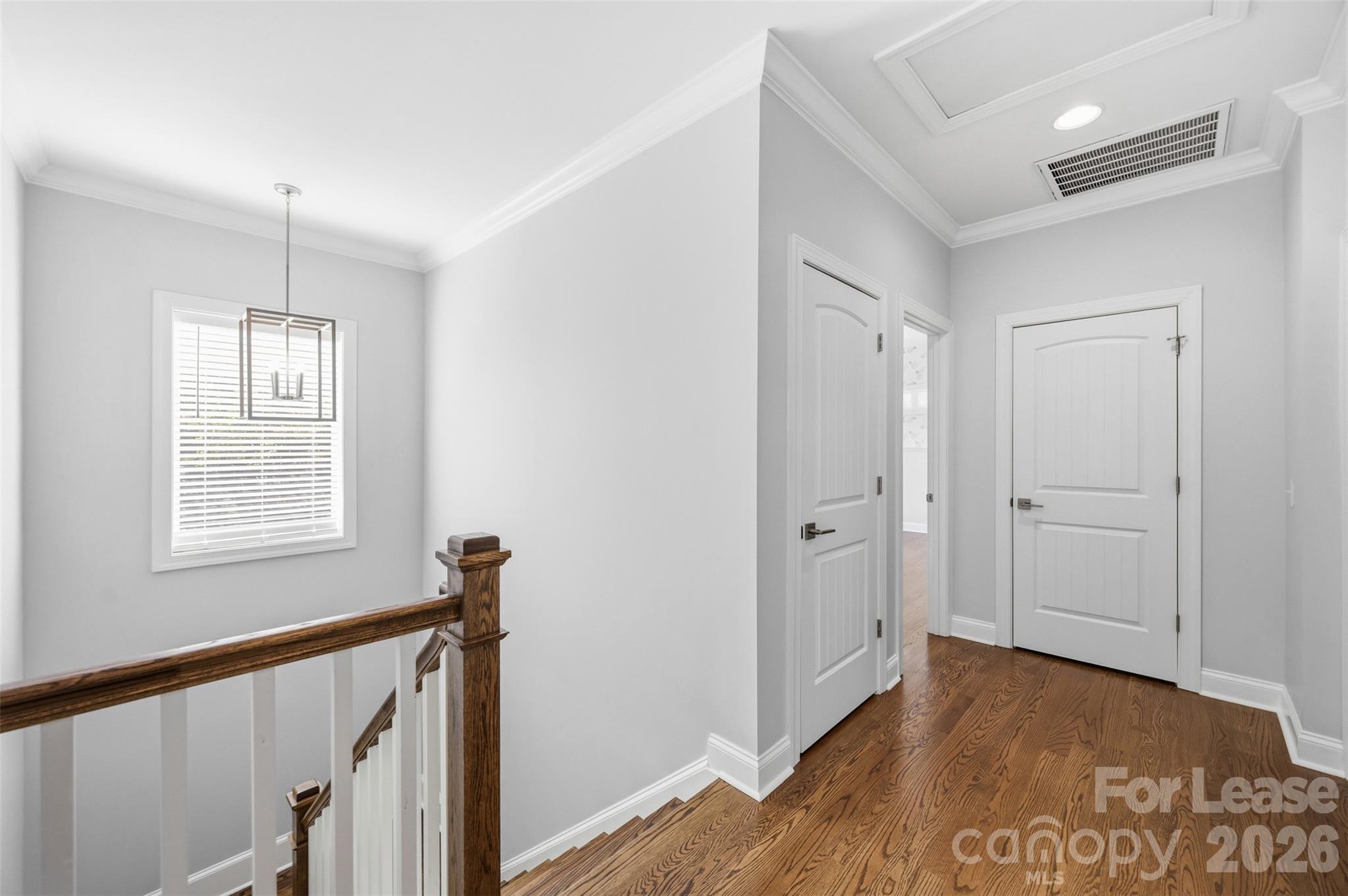 Single Family Residence at 1617 Hawthorne Lane, Charlotte, photo 15 of 40