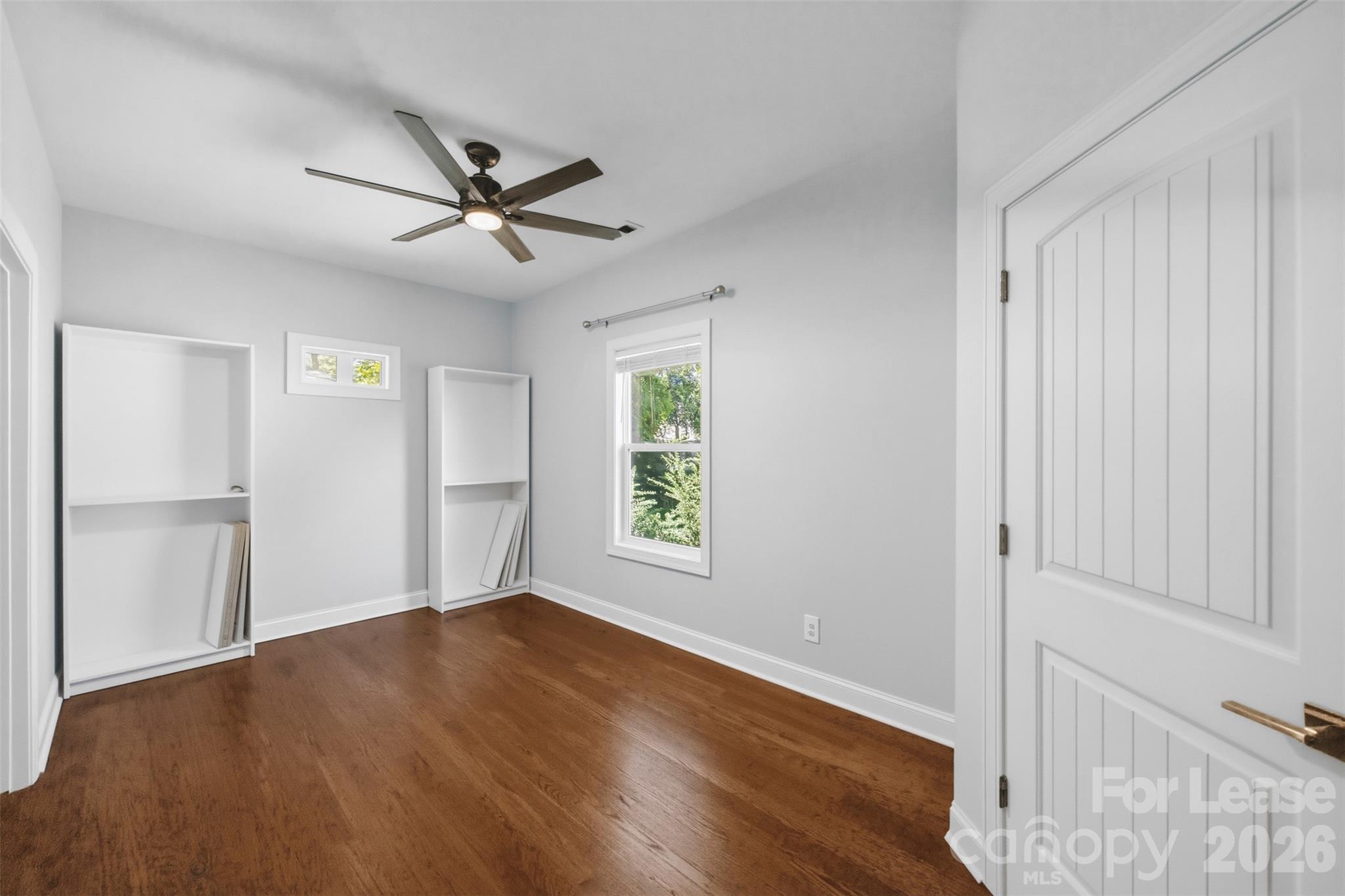 Single Family Residence at 1617 Hawthorne Lane, Charlotte, photo 25 of 40