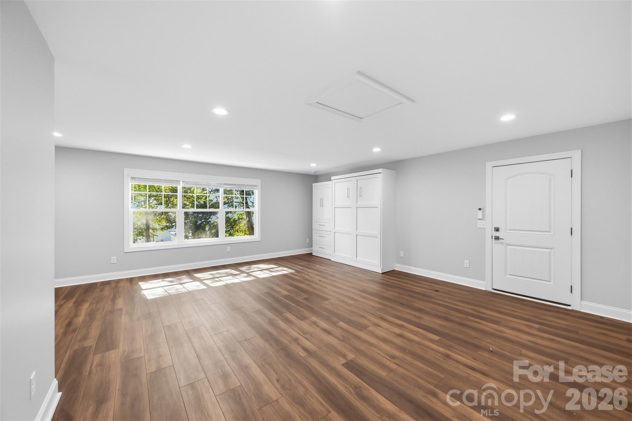 Single Family Residence at 1617 Hawthorne Lane, Charlotte, photo 35 of 40