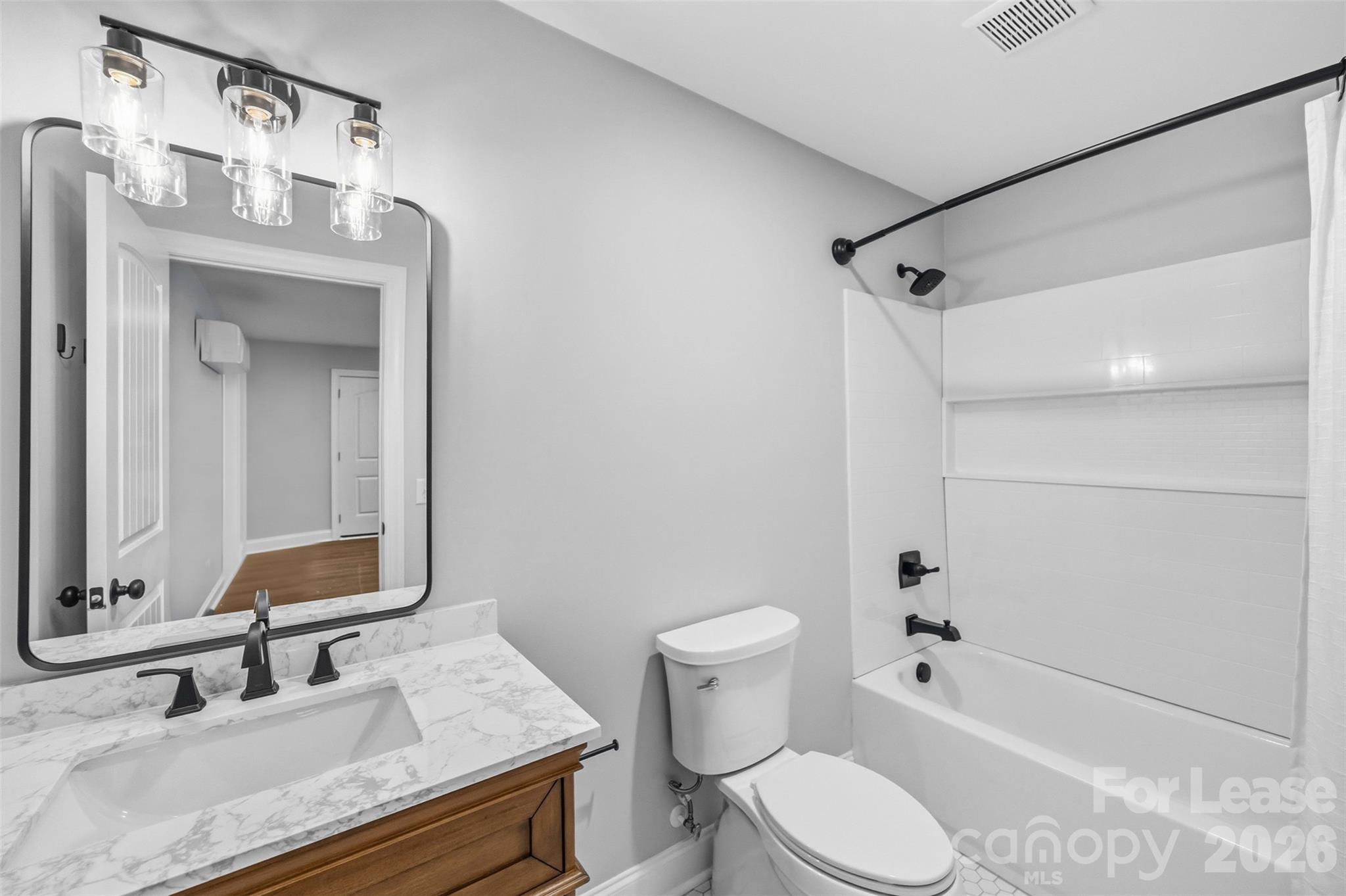 Single Family Residence at 1617 Hawthorne Lane, Charlotte, photo 36 of 40