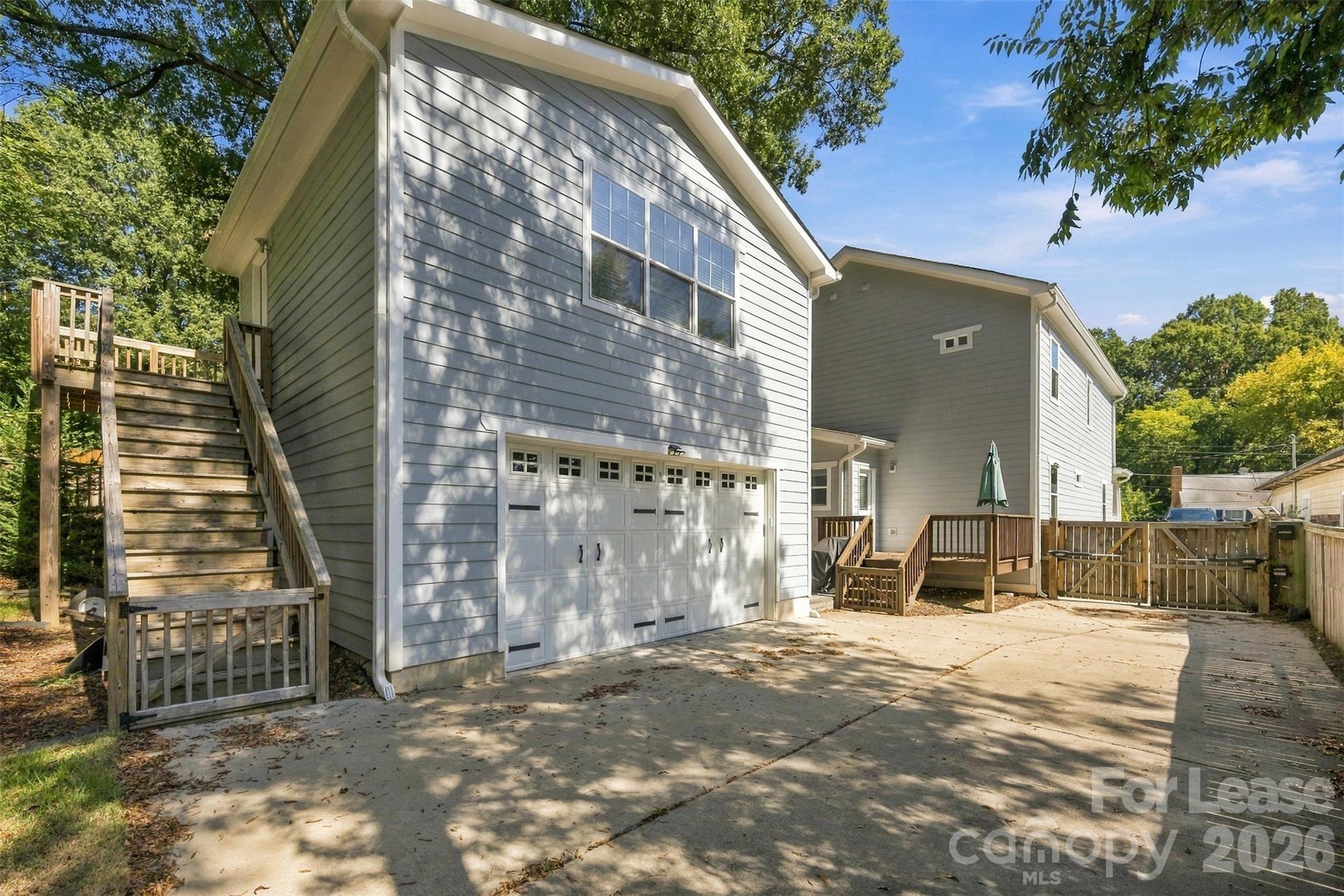 Single Family Residence at 1617 Hawthorne Lane, Charlotte, photo 39 of 40