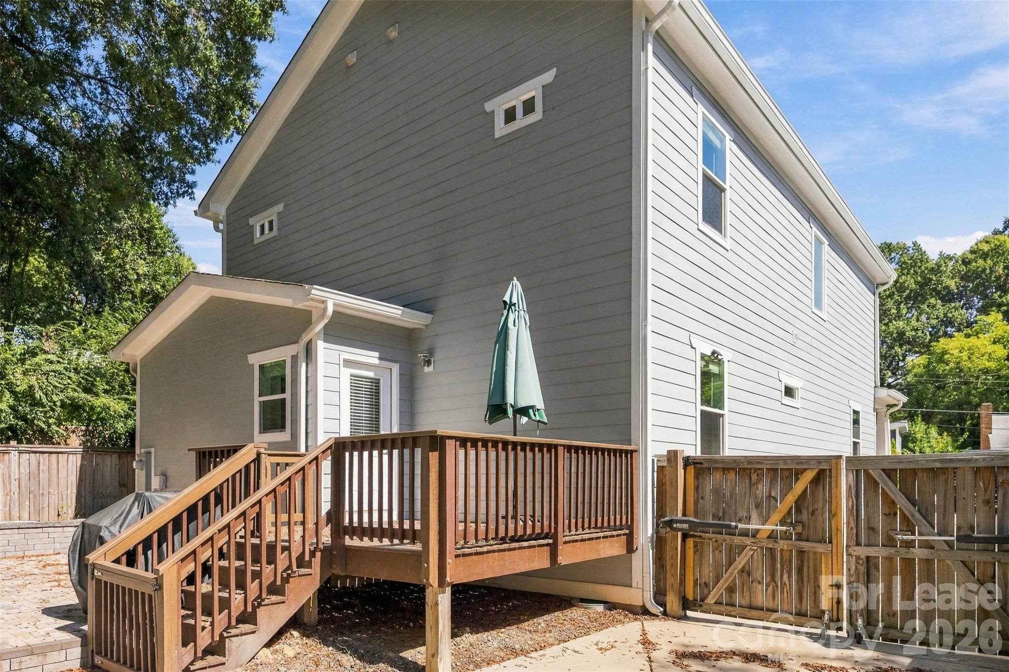 Single Family Residence at 1617 Hawthorne Lane, Charlotte, photo 40 of 40
