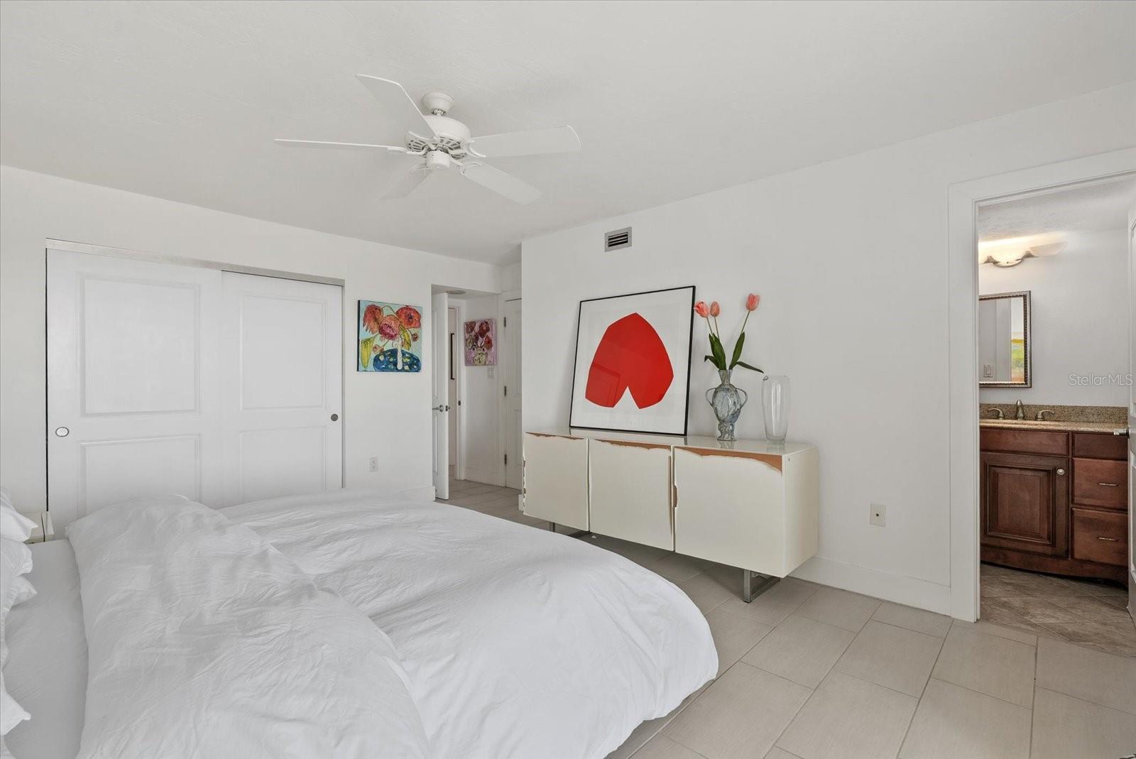 Primary bedroom - 9393 MIDNIGHT PASS RD #606, SARASOTA