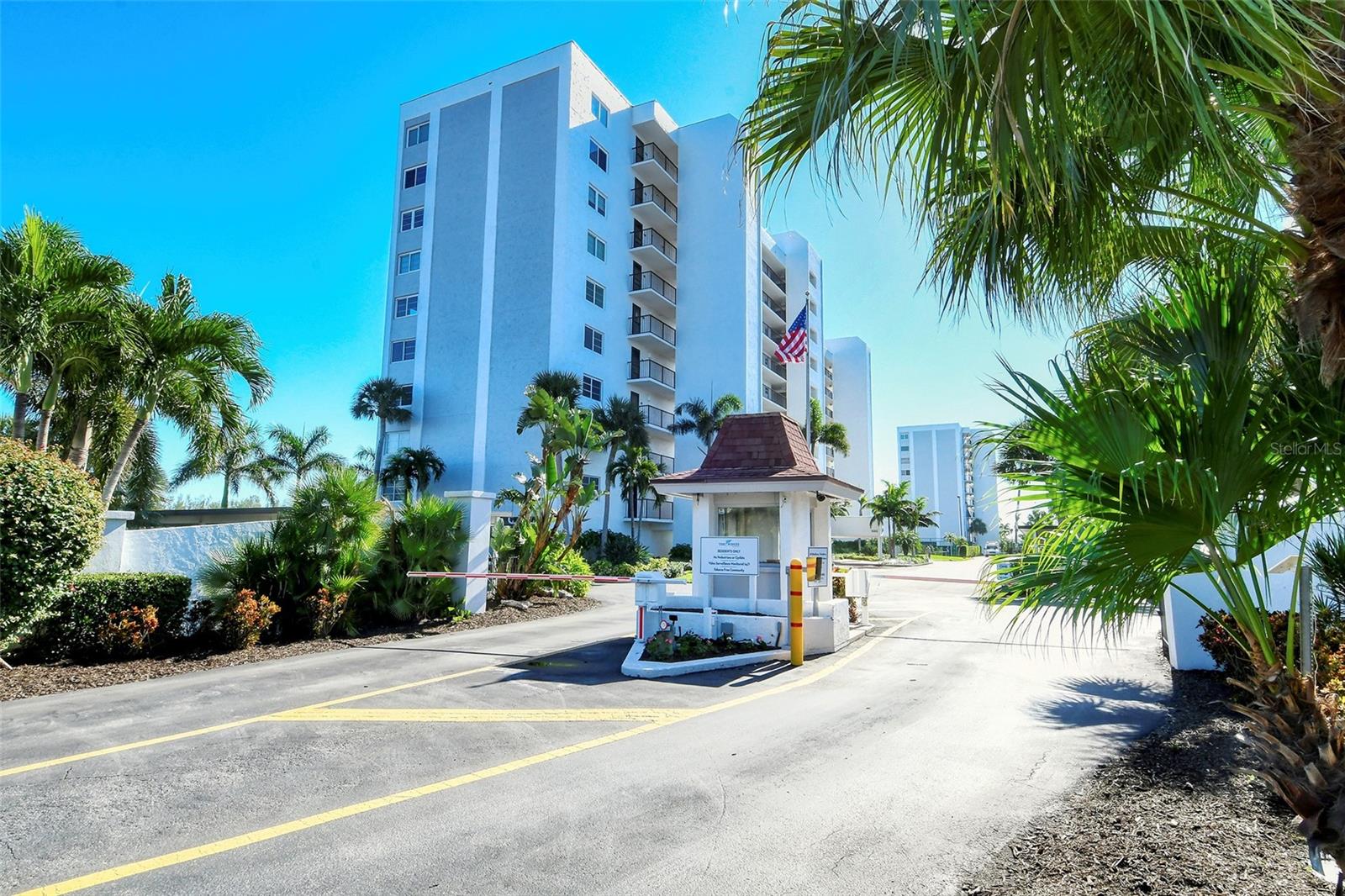 Gated Community - 9393 MIDNIGHT PASS RD #606, SARASOTA